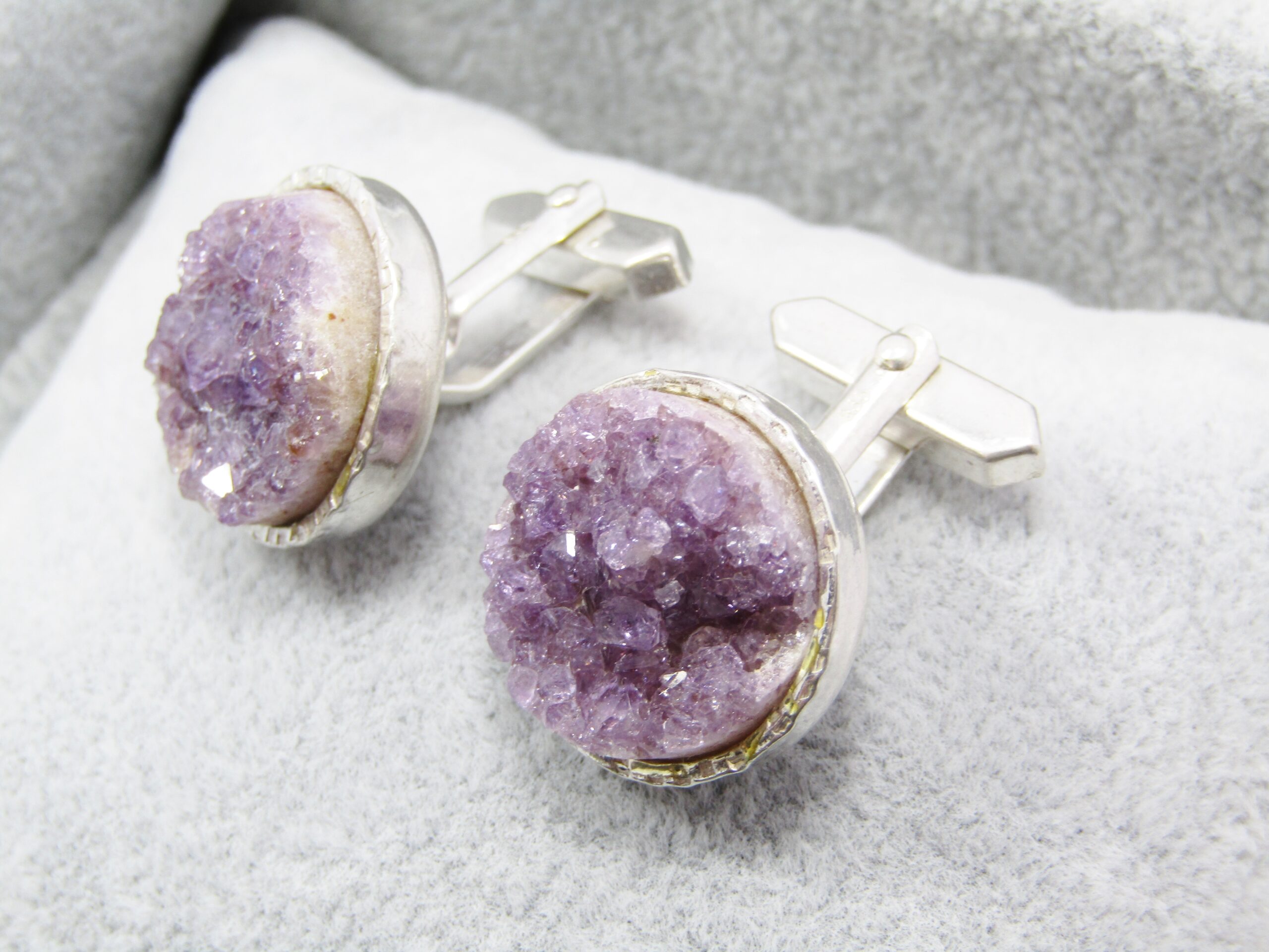 A Stunning Pair of Rock Crystal Cuff Links in Sterling Silver.