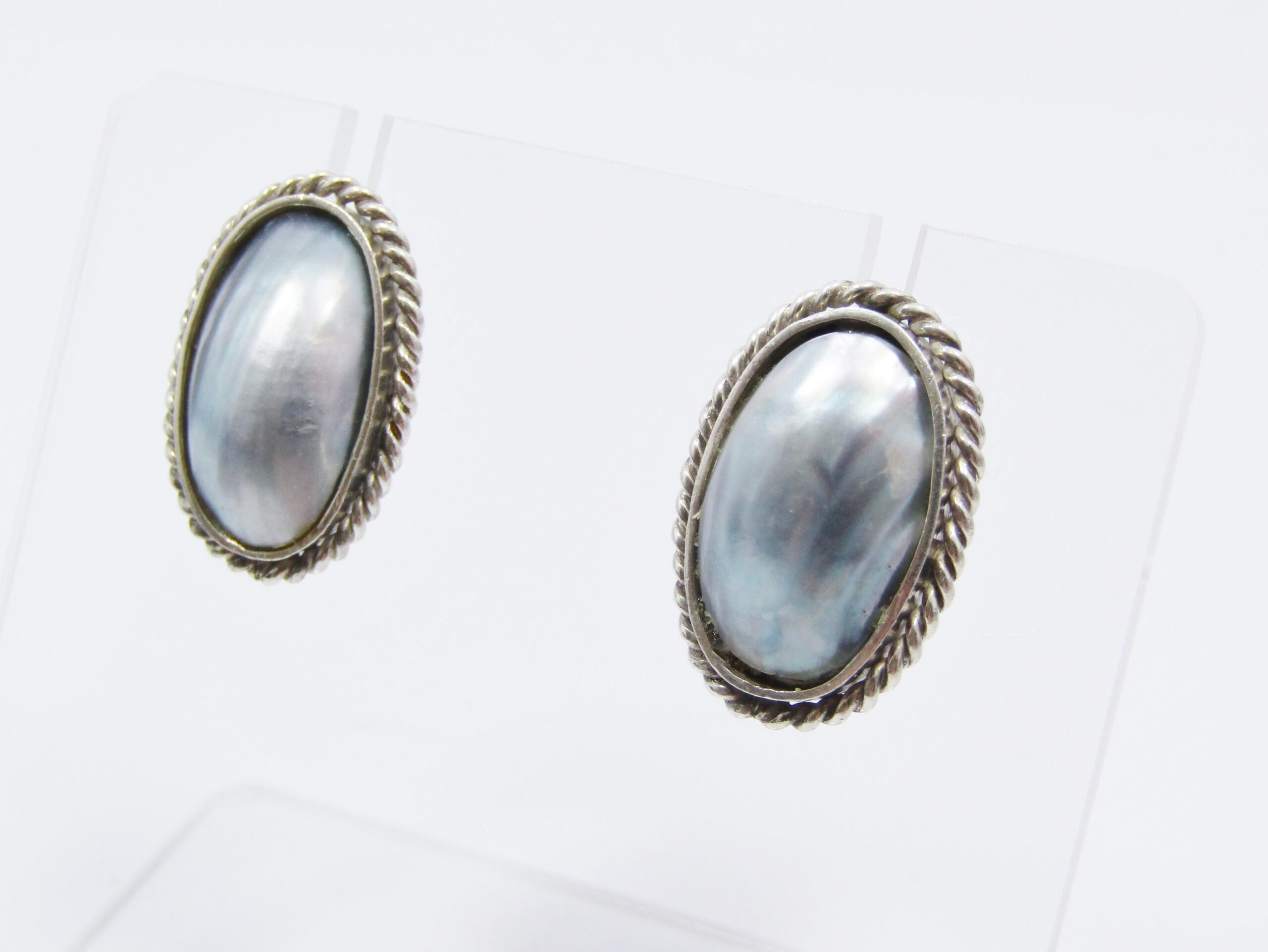 Gorgeous Pair of Oval Shell Earrings in Sterling Silver