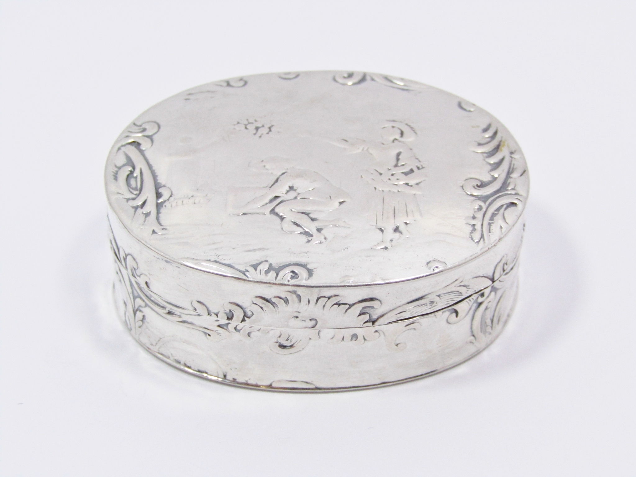 A Lovely Detailed 800 German Silver Pill Box in Sterling Silver.