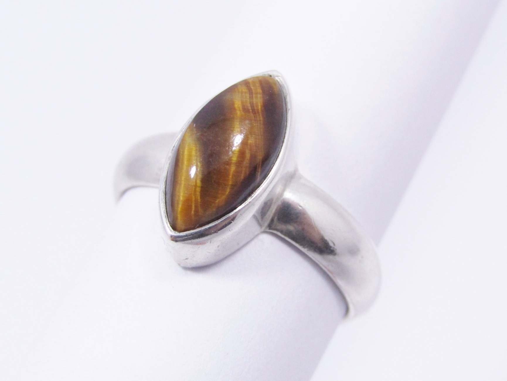 A Lovely Tigers Eye Ring in Sterling Silver.