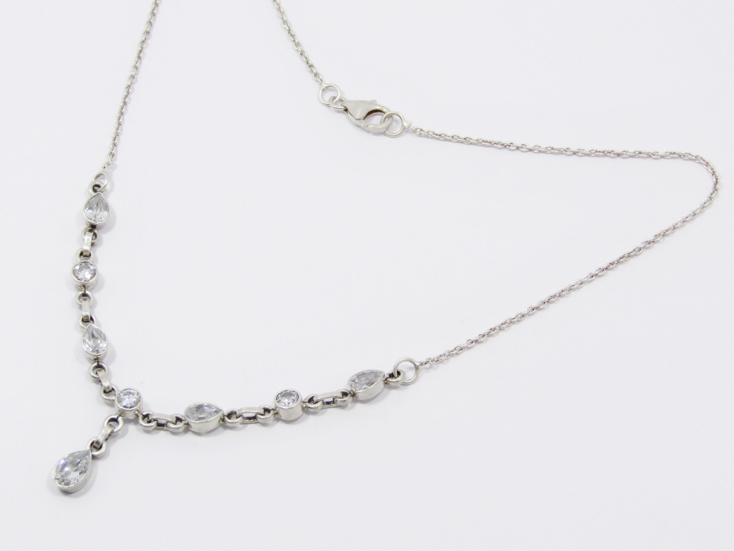 A Stunning Clear Crystal Necklace in Sterling Silver