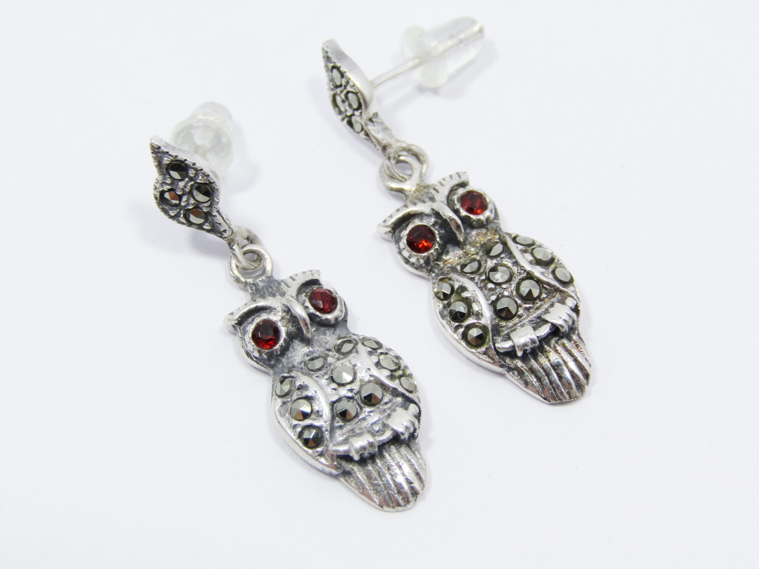 A Lovely Pair of Owl Marcasite Dangling Earrings in Sterling Silver.