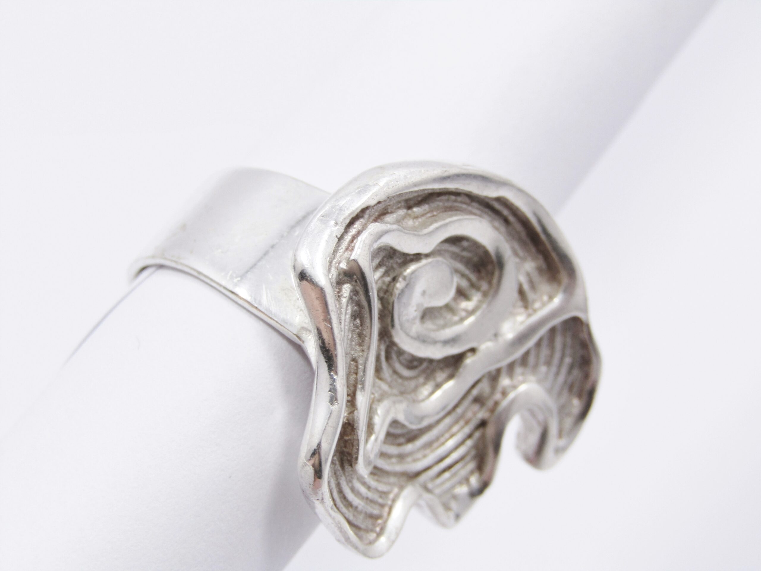 A Gorgeous Chunky Abstract Design Ring in Sterling Silver.