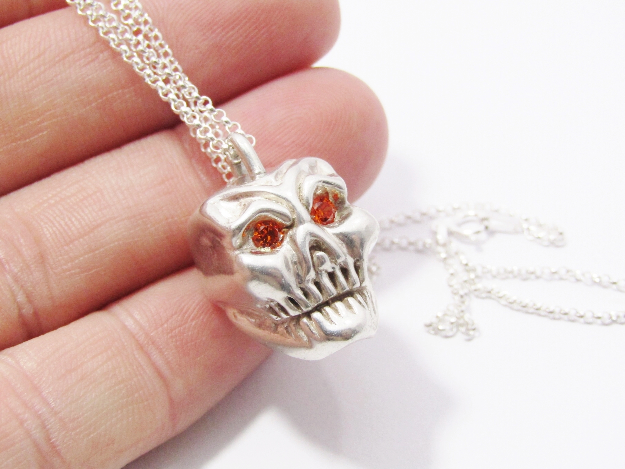 A Stunning Skull Pendant With Zirconia Eyes On Chain in Sterling Silver
