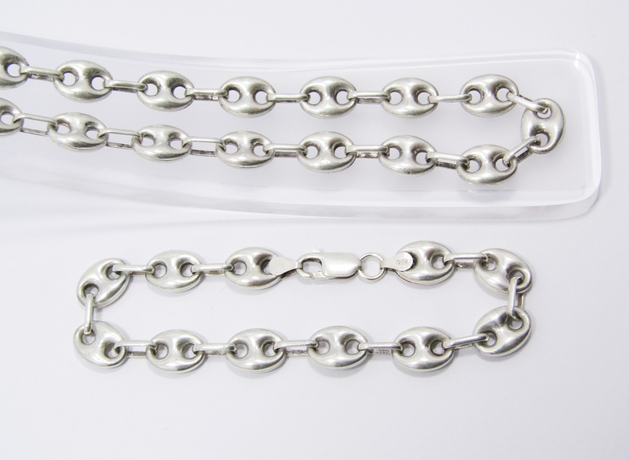 A Gorgeous Chunky Gucci Link Necklace And Bracelet Set in Sterling Silver.