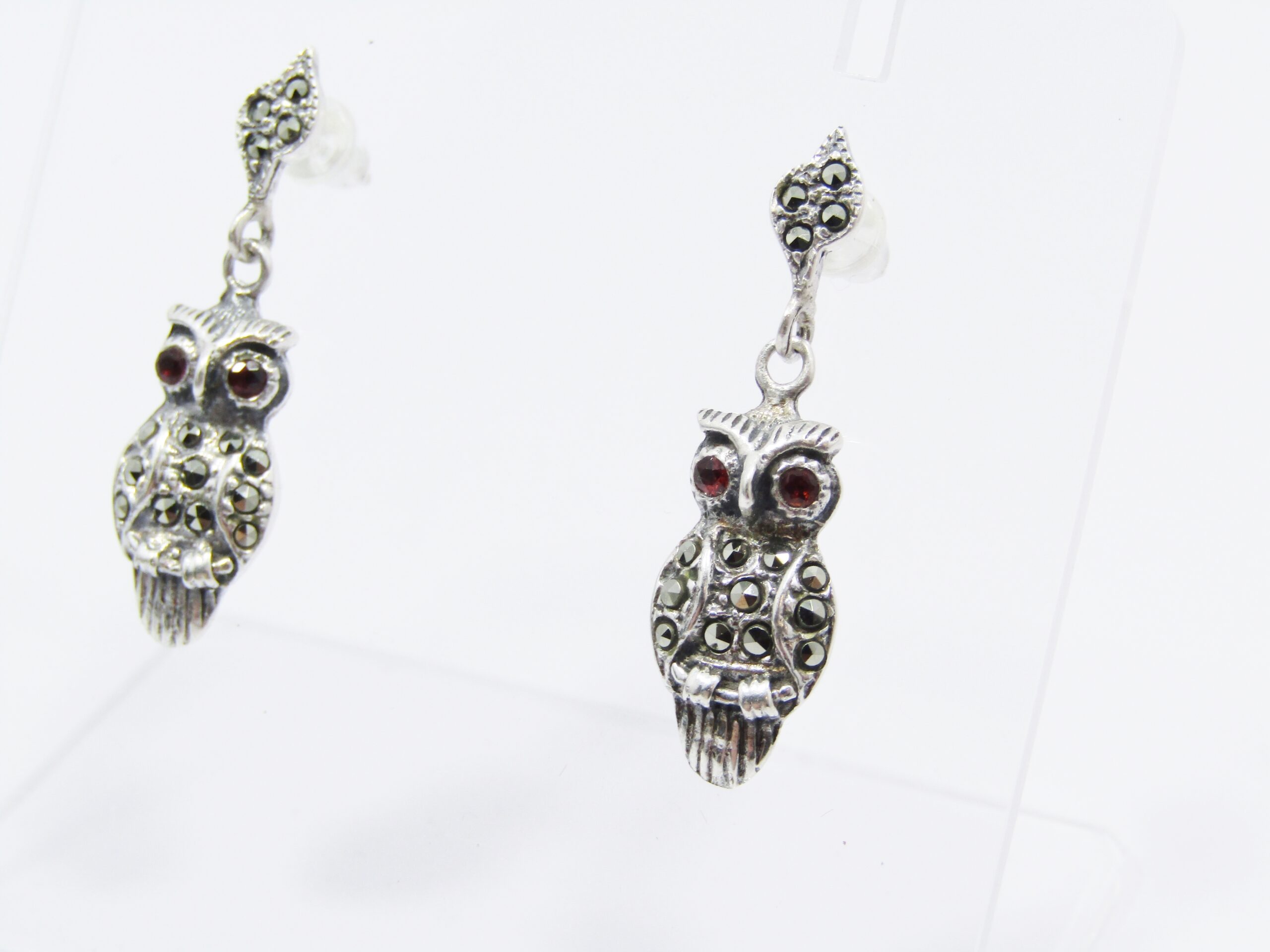 A Lovely Pair of Owl Marcasite Dangling Earrings in Sterling Silver.