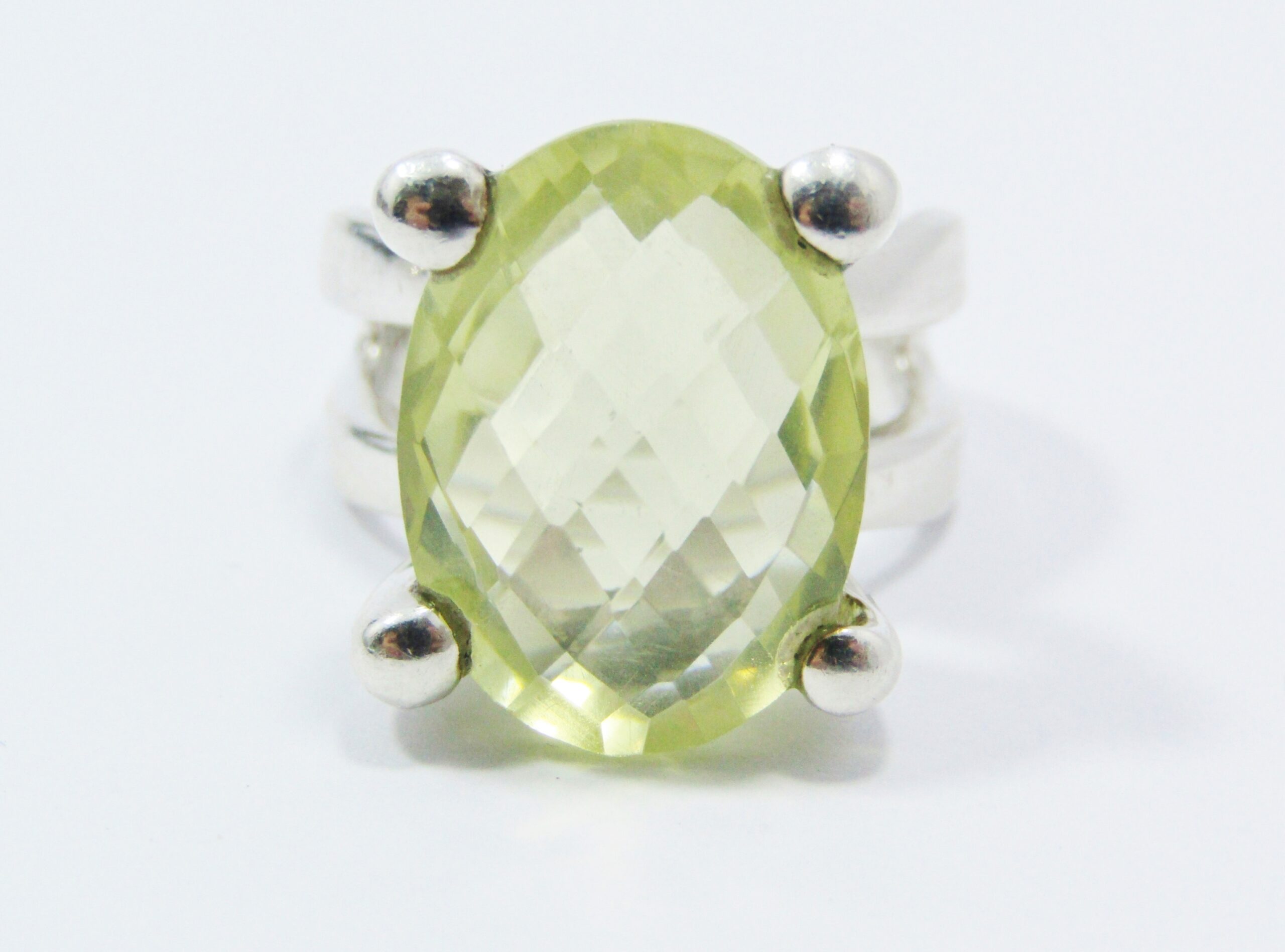 A Beautiful Radiant Lemon Quartz Solitaire Design Ring in Sterling Silver