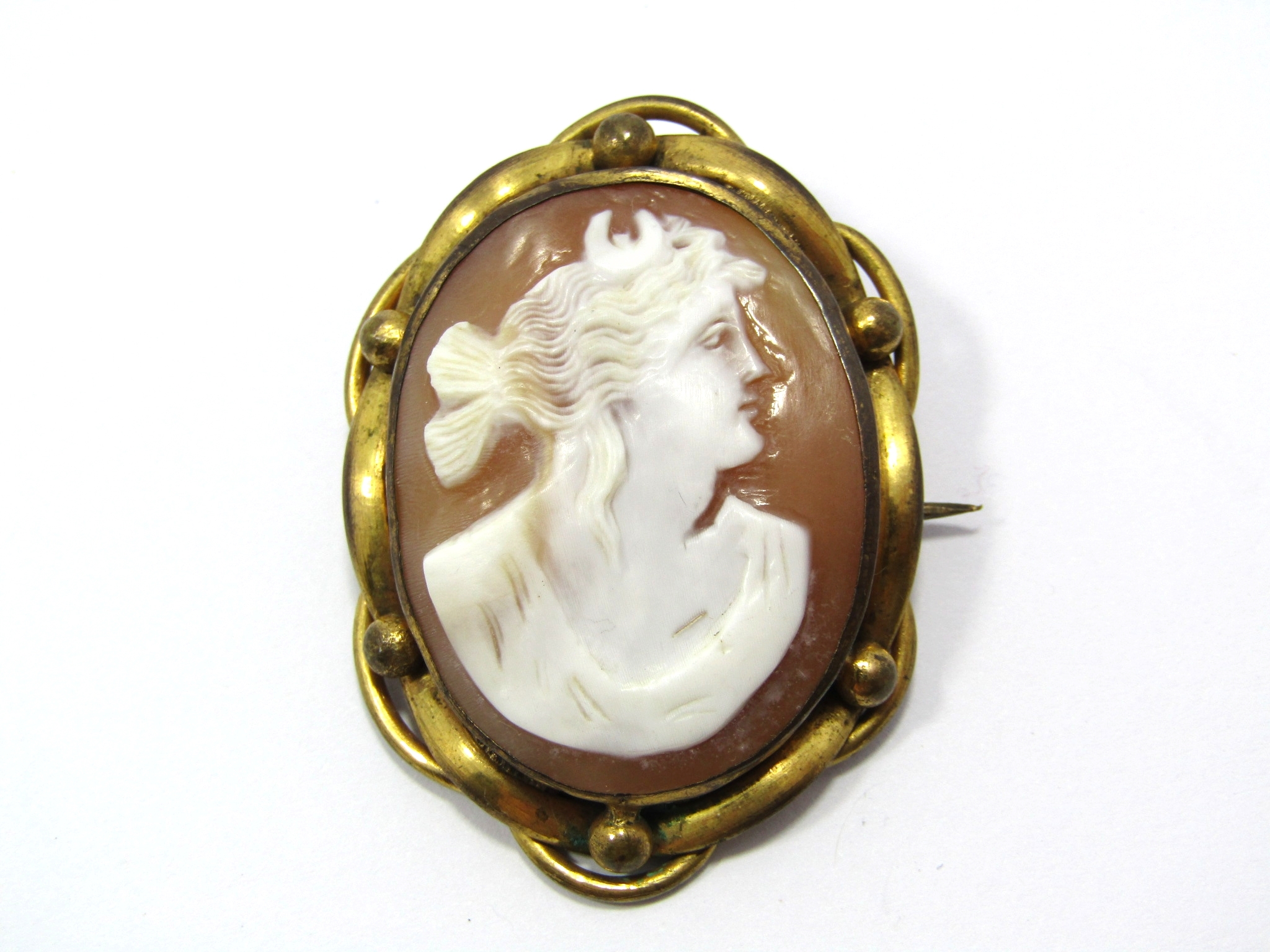 Vintage Carved Shell Cameo in Pinchbeck Brooch