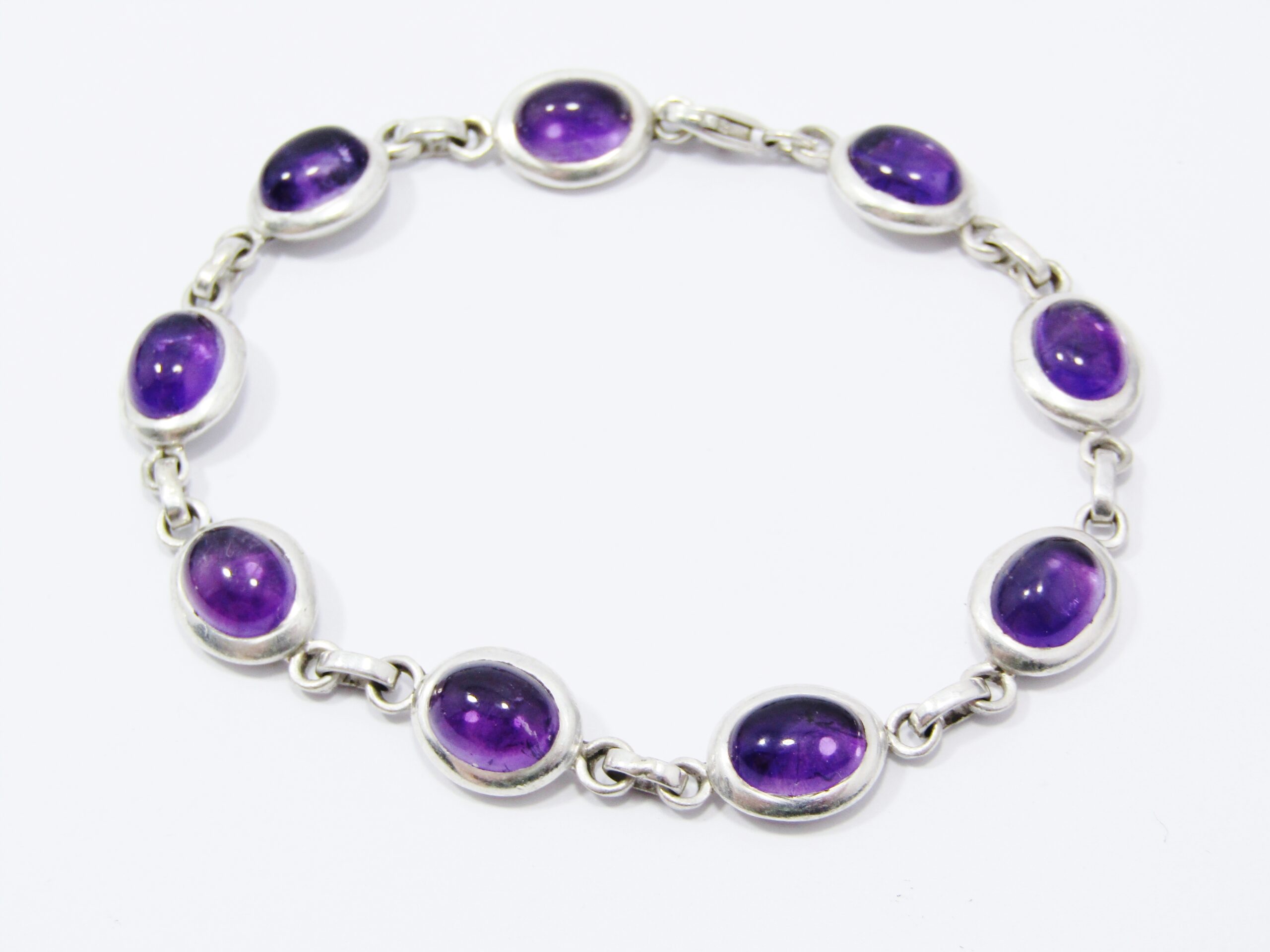 A Gorgeous Cabochon Amethyst Bracelet in Sterling Silver