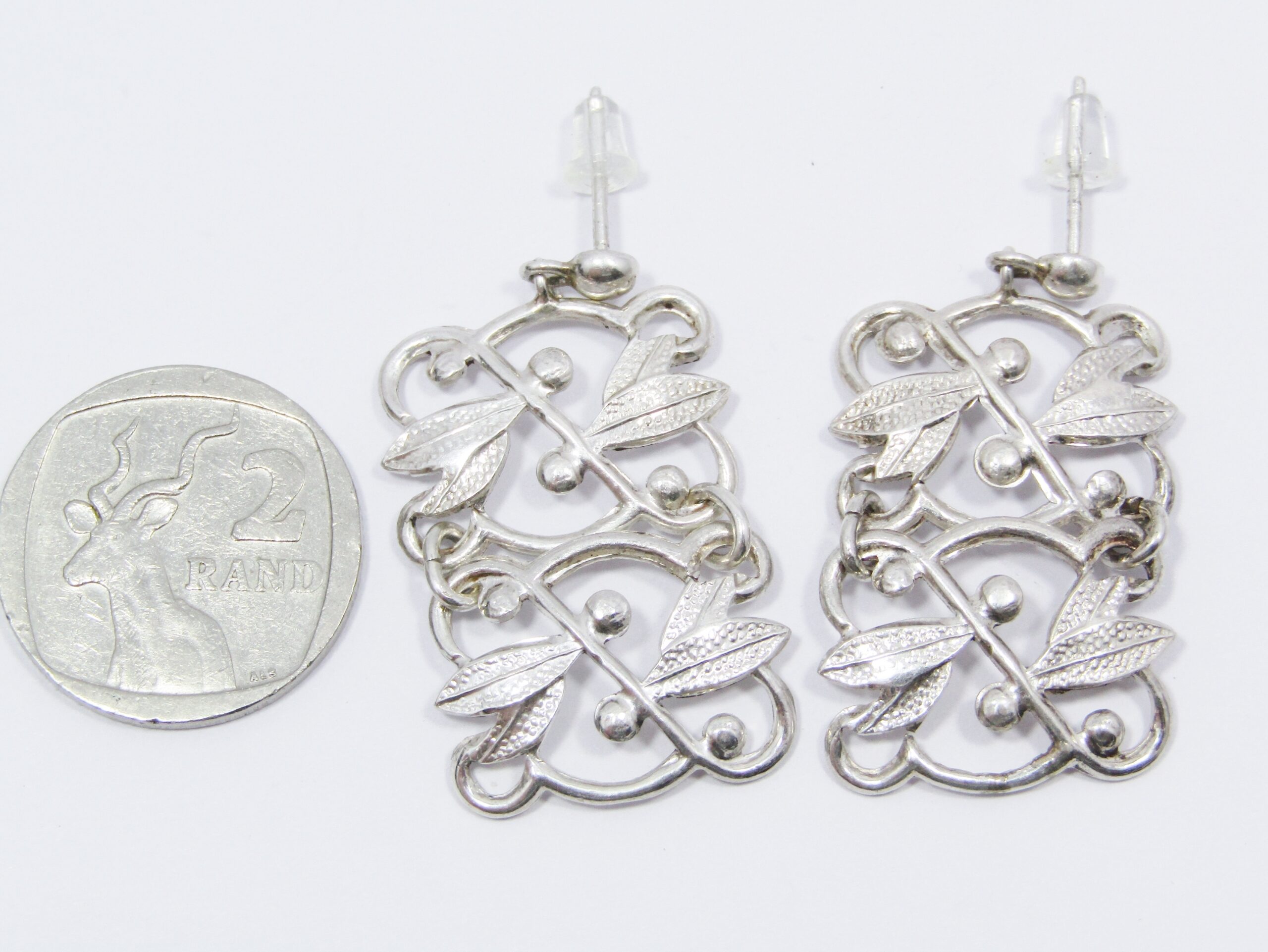 A Gorgeous Pair of Earrings in 800 Silver