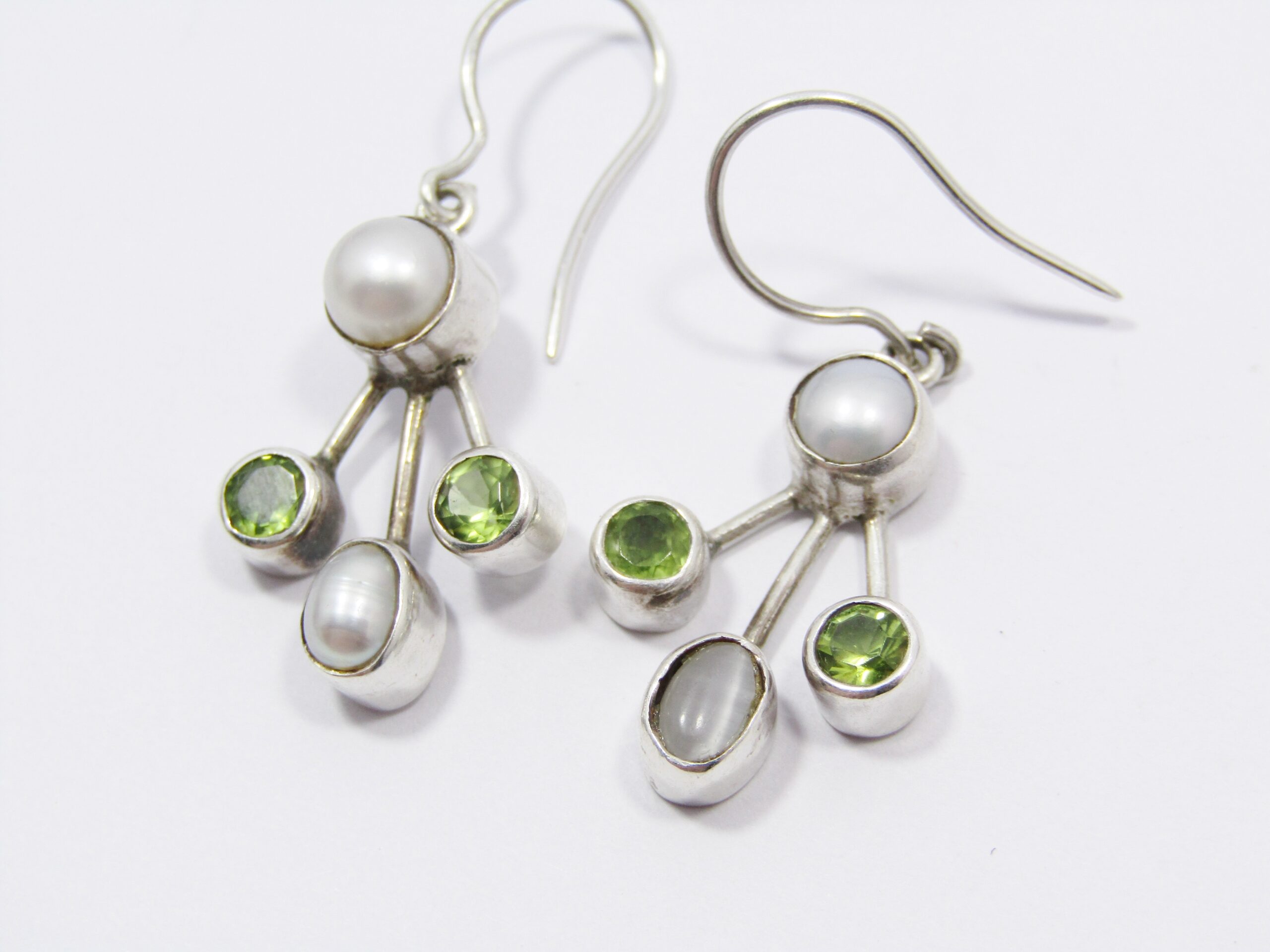 A Beautiful Pair of Peridot and Pearl Earrings in Sterling Silver.