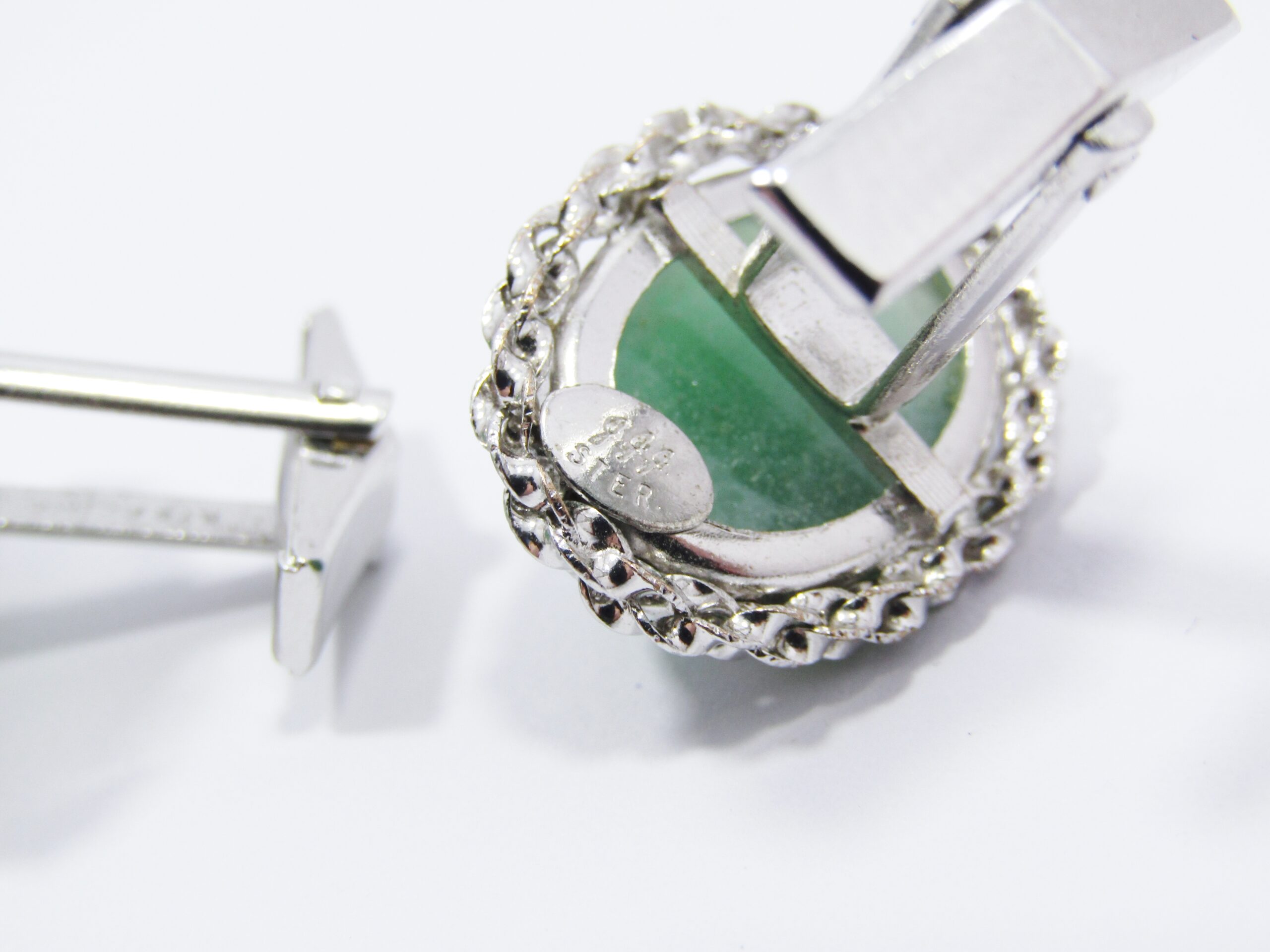 A Stunning Pair of Vintage Green Stone Cuff Links in Sterling Silve