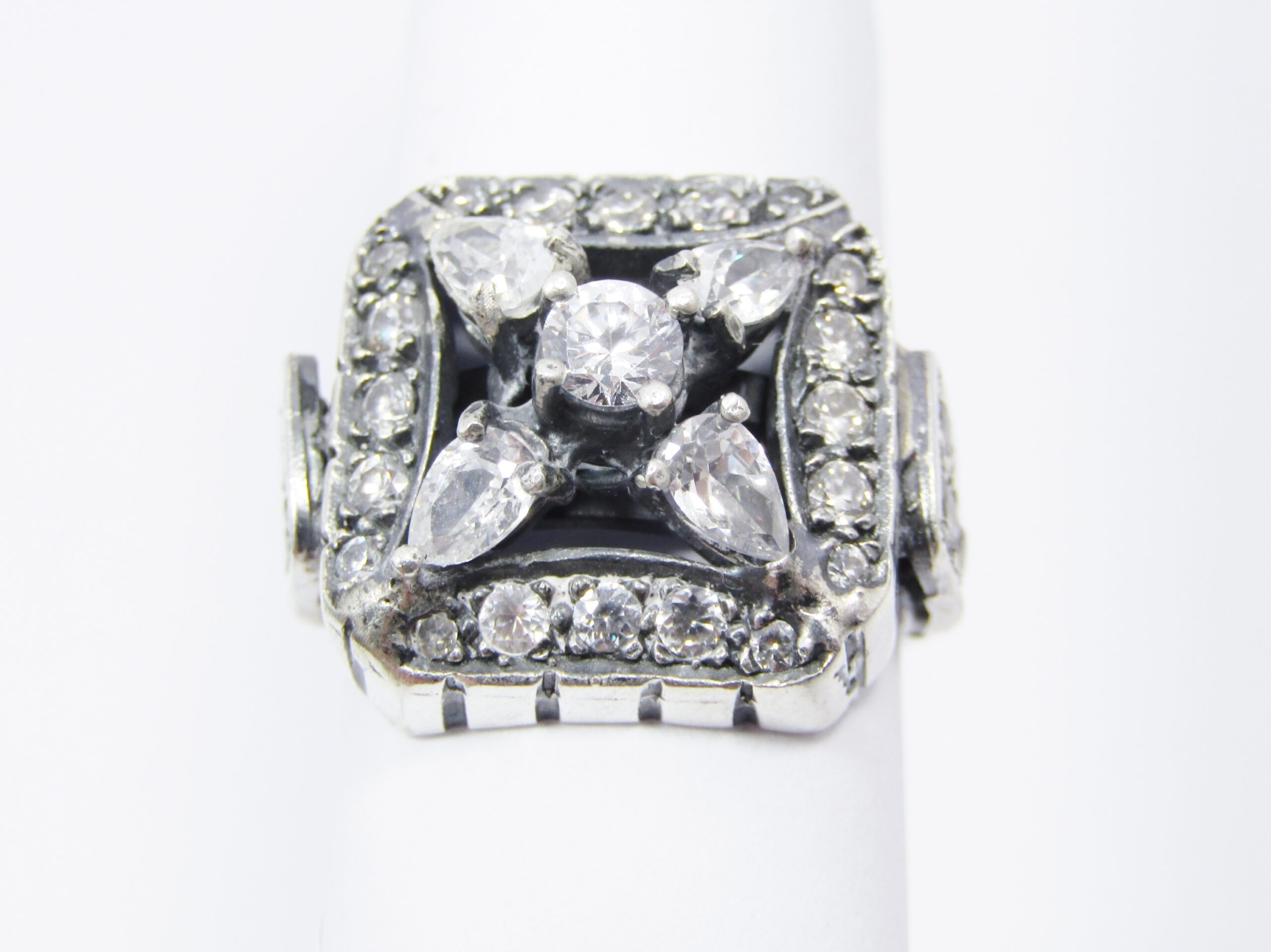 A Beautiful Vintage Design Square Clear Crystal Ring in Sterling Silver.