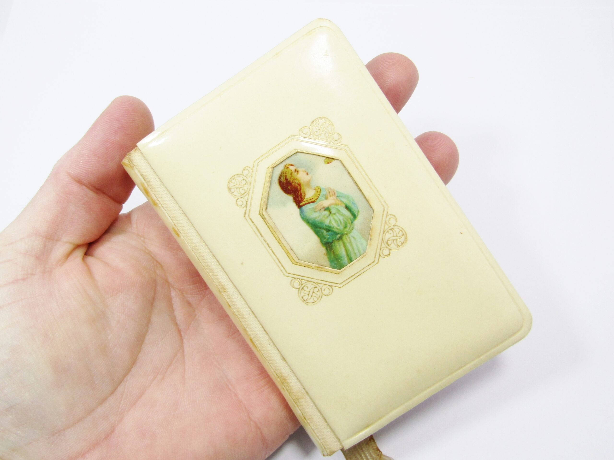 Beautiful! Vintage (c1948) Catholic Mass Book for Children