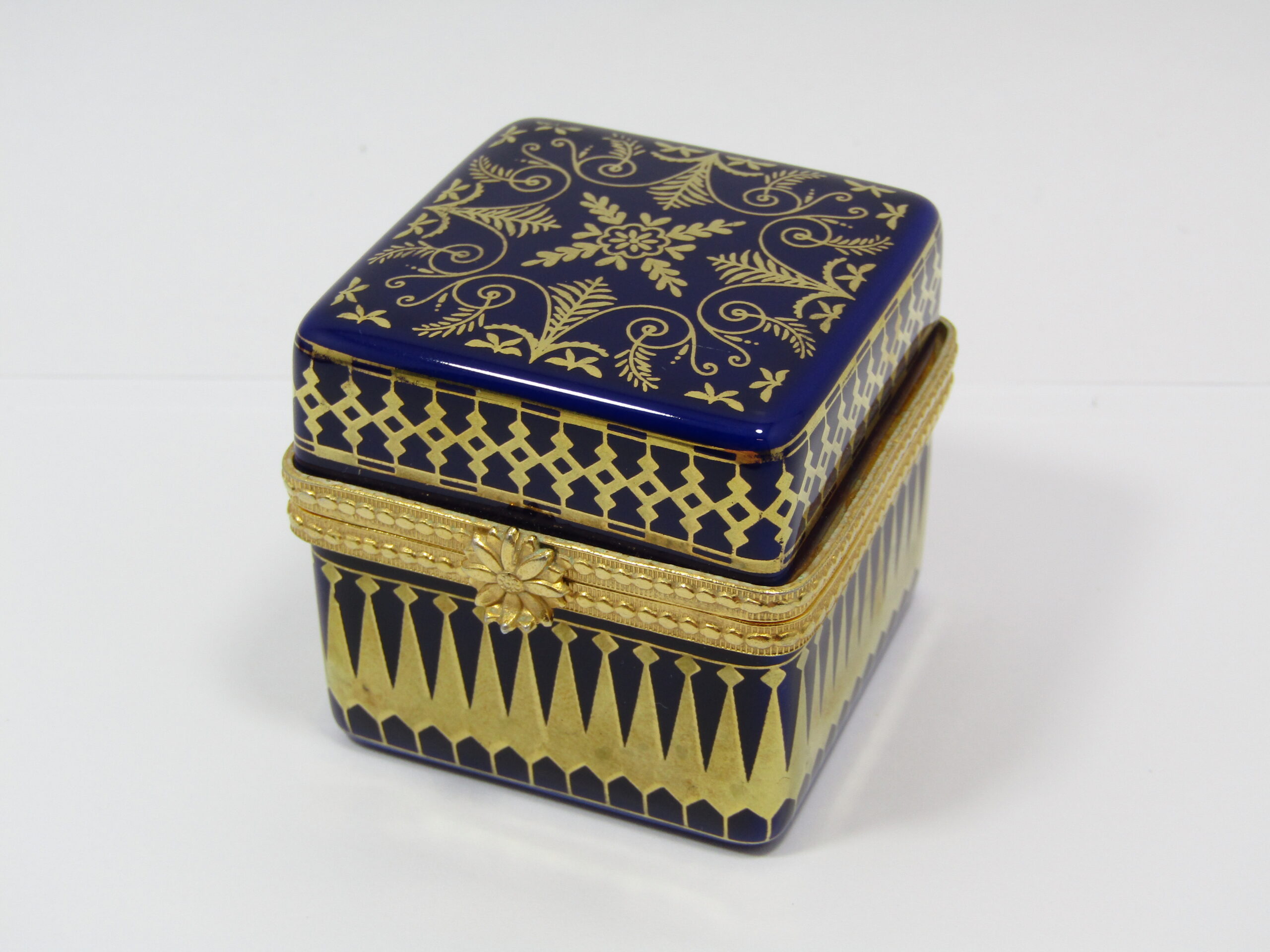 A Beautiful Cobalt Blue and Gold Estee Lauder Porcelain Square Keepsake Box