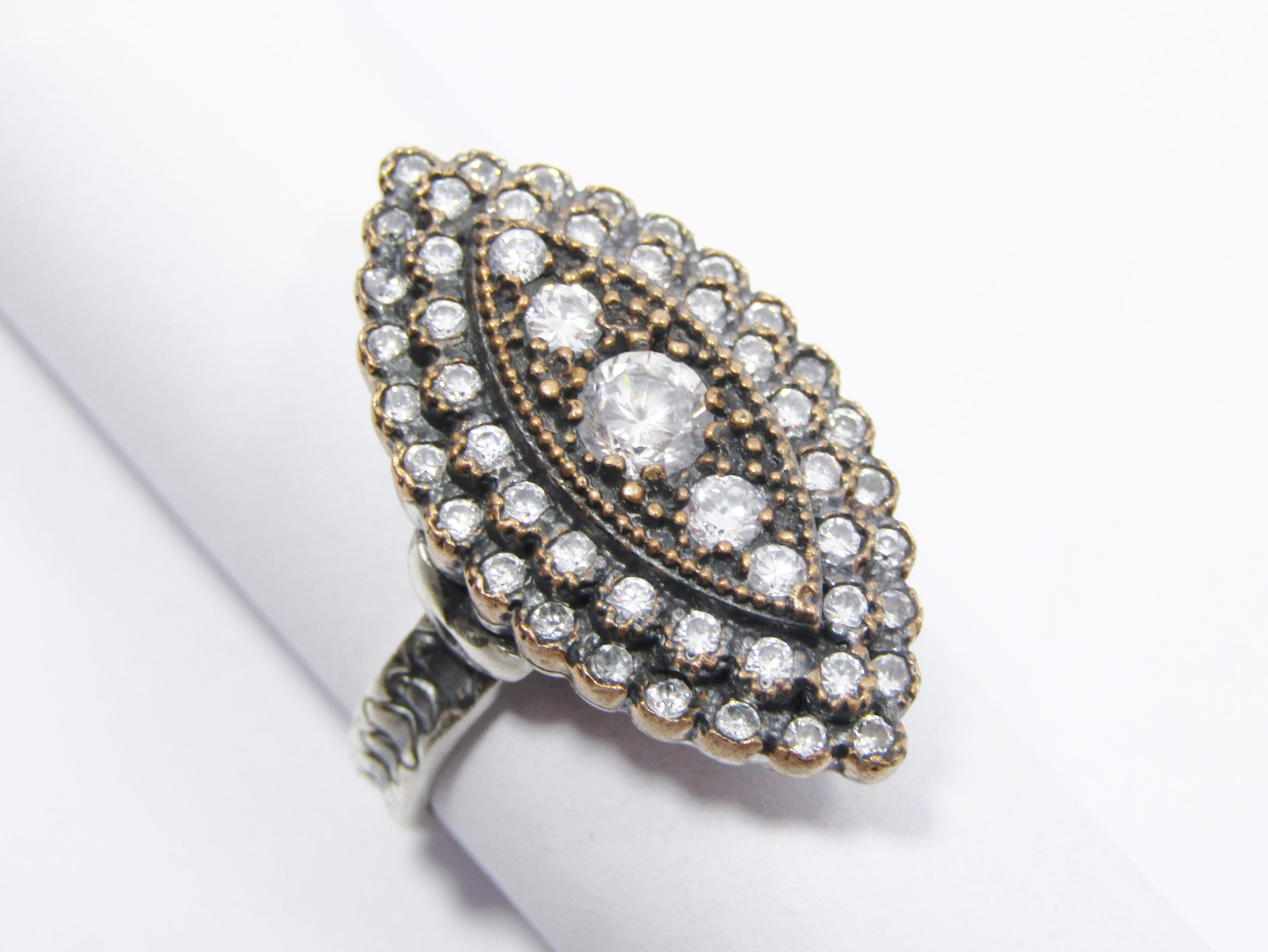 A Gorgeous Two Tone Eastern Design Ring Set With Clear Crystals in Sterling Silver.