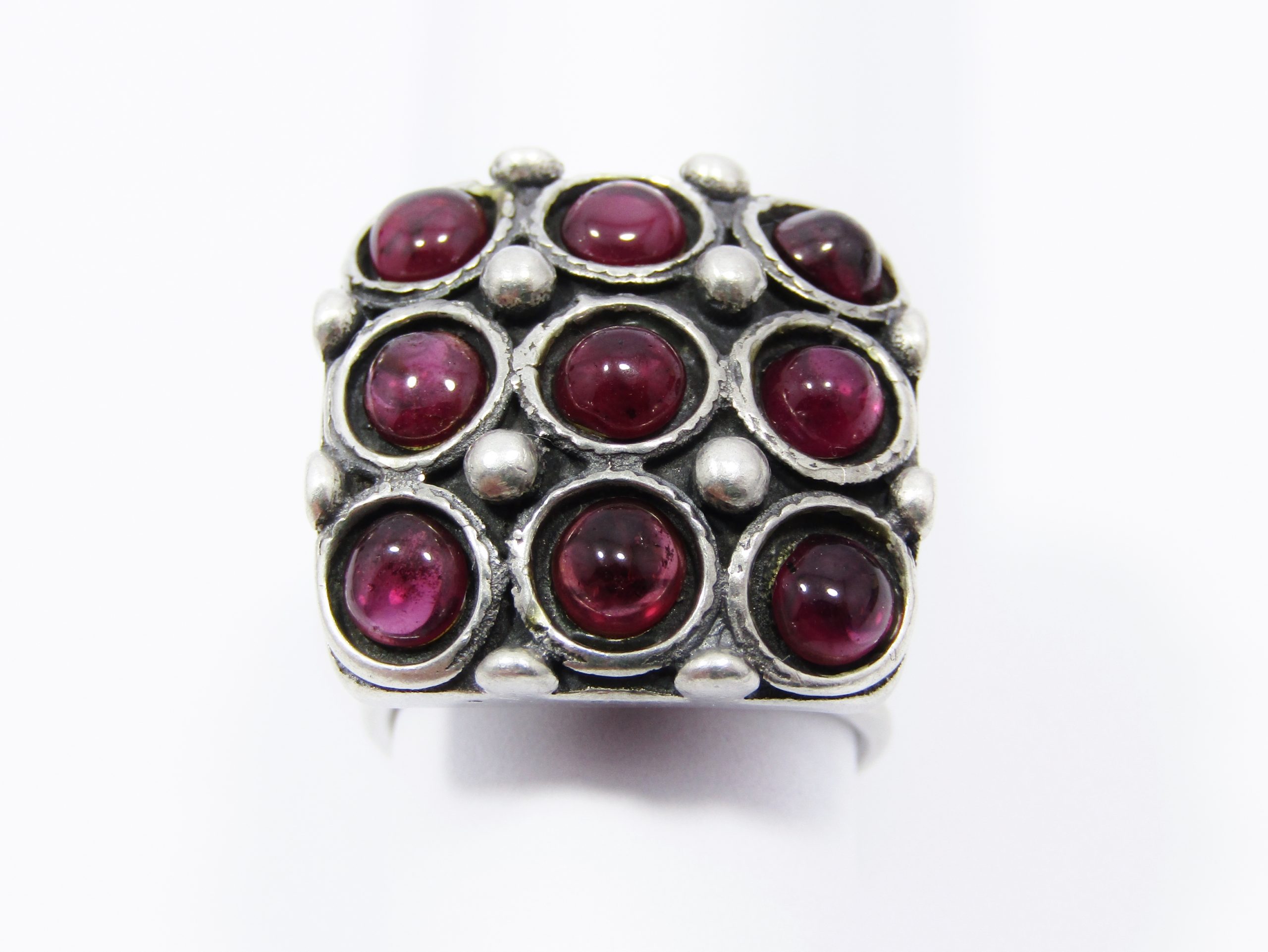 A Gorgeous Chunky Ring set With Cabochon Garnets in Sterling Silver.