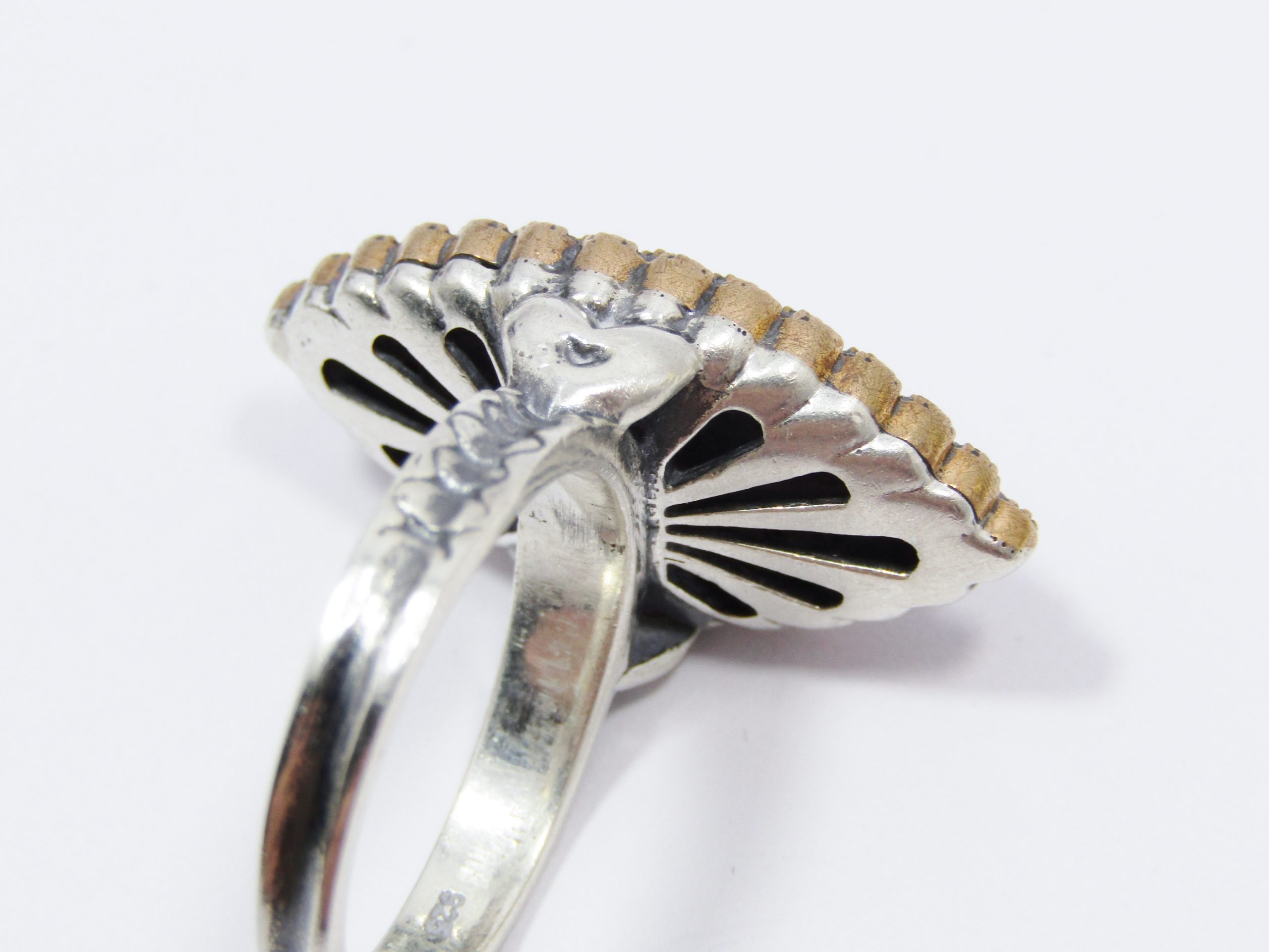 A Gorgeous Two Tone Eastern Design Ring Set With Clear Crystals in Sterling Silver.