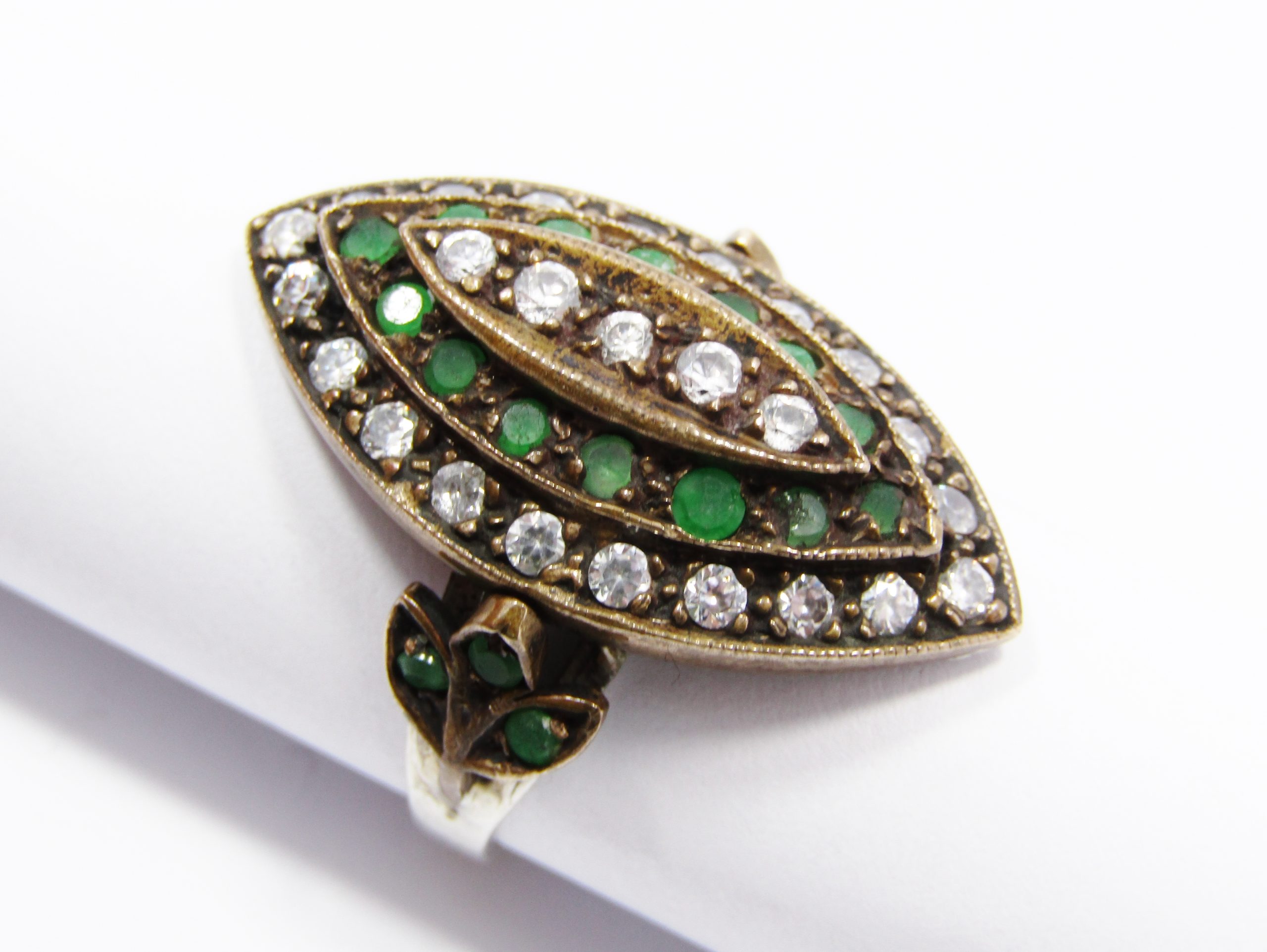 A Gorgeous Chunky Green and Clear Crystal Ring in Sterling Silver.