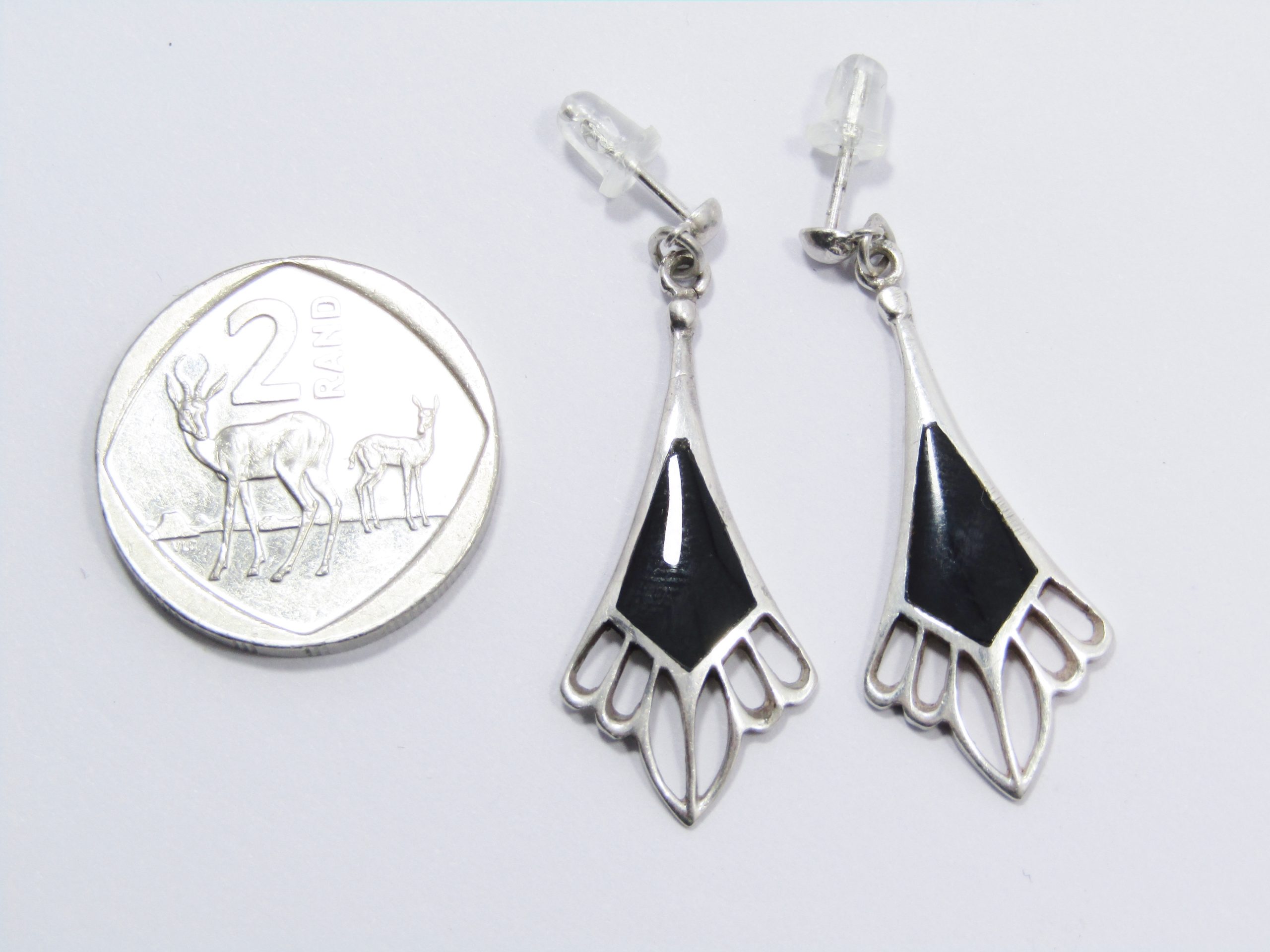 A Gorgeous Pair of Black inlay Dangling Earrings in Sterling Silver