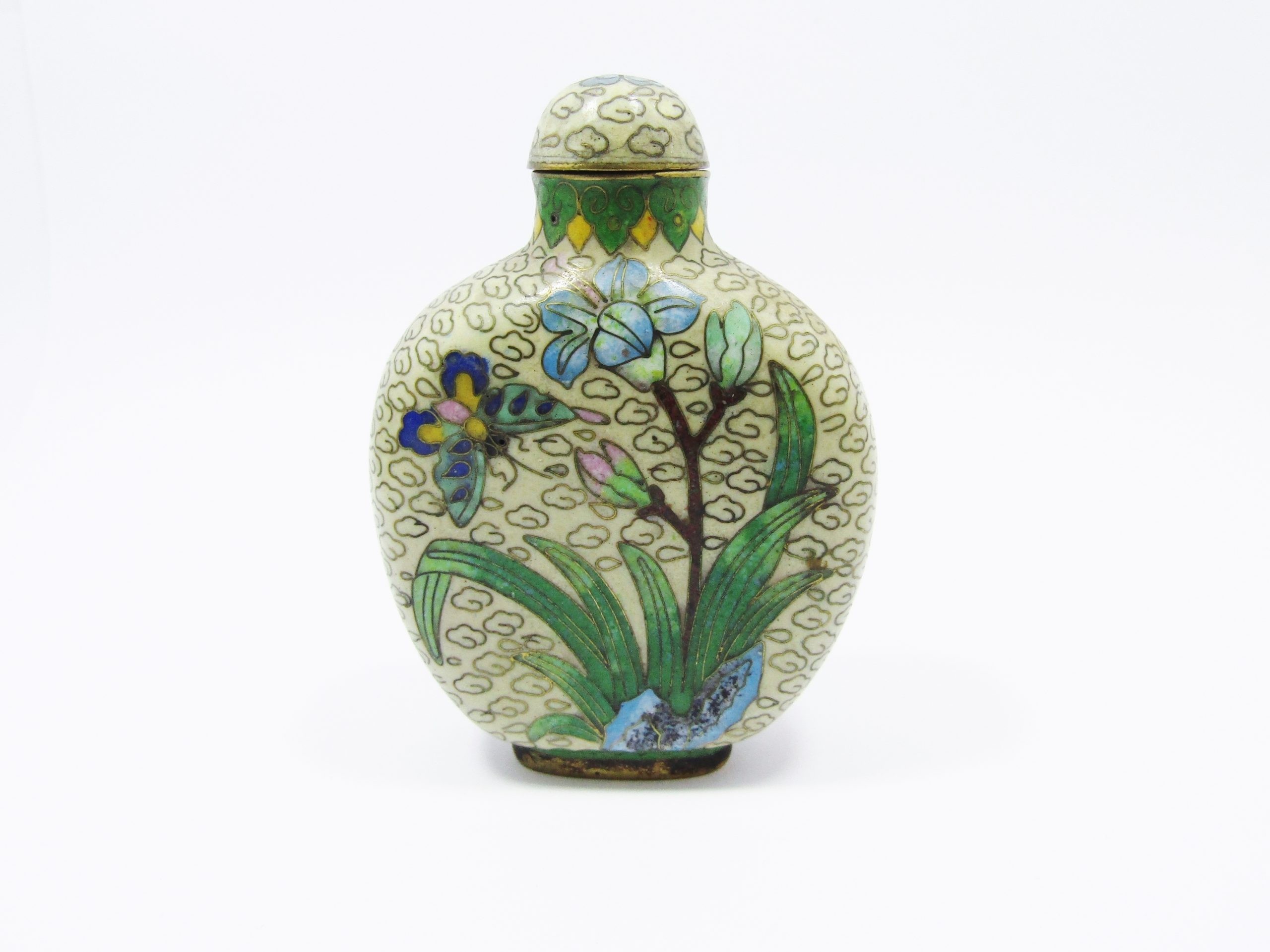 A Stunning Larger Cloisonne Stuff Bottle