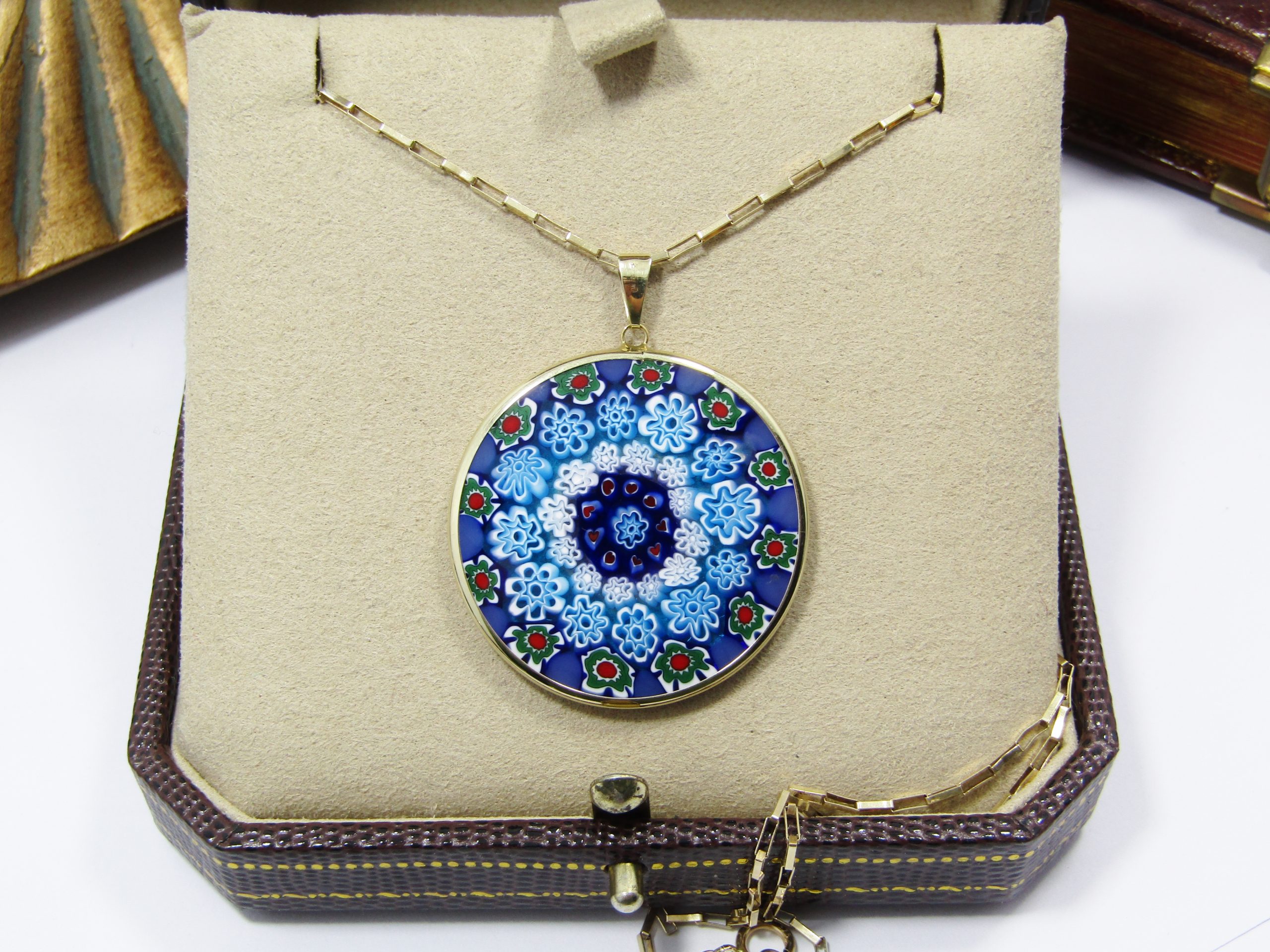 Stunning! Italian 14K Gold Murano Glass Pendant on Chain