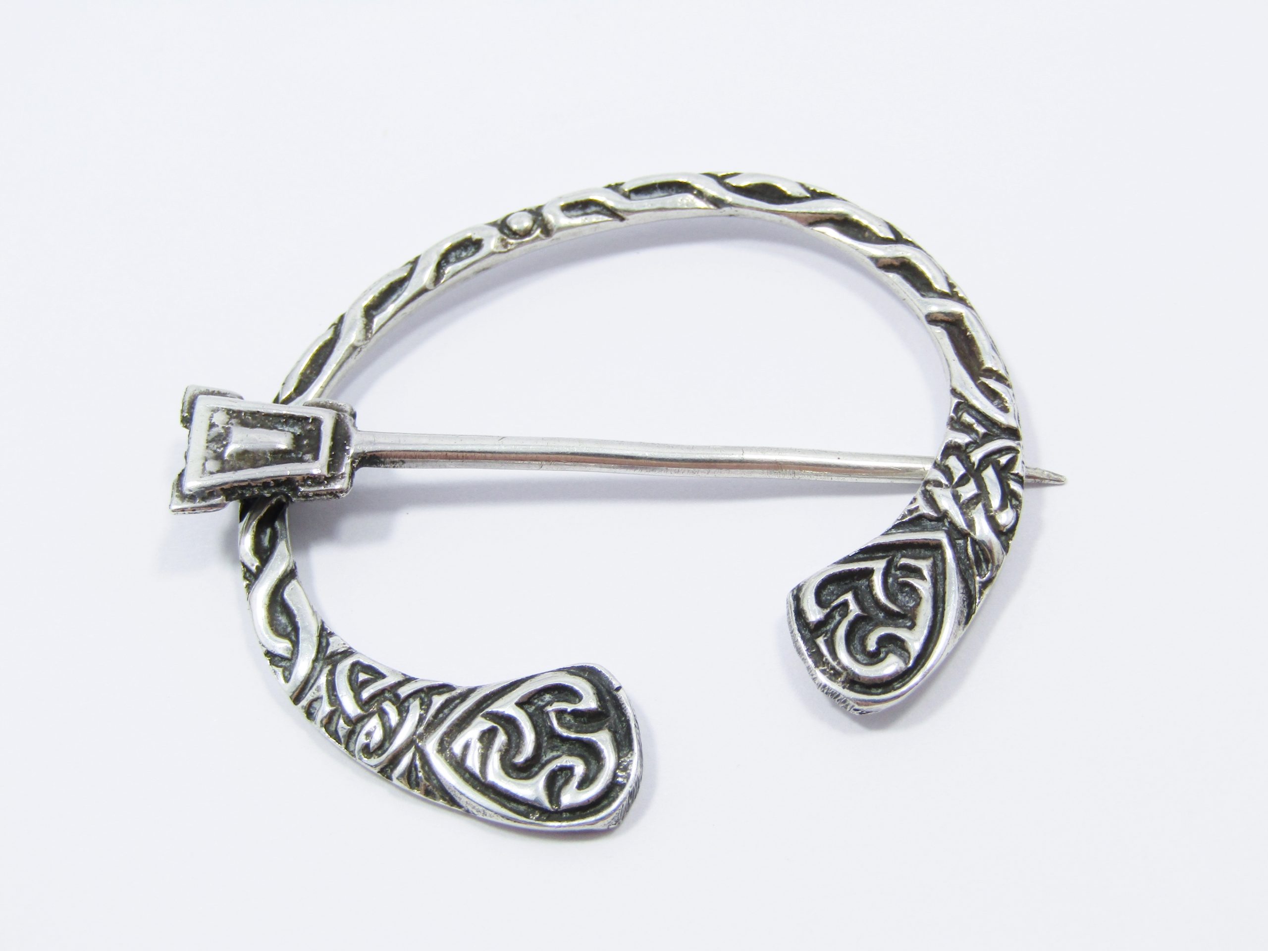 Vintage Robert Allison (IONA) Scottish Silver Brooch