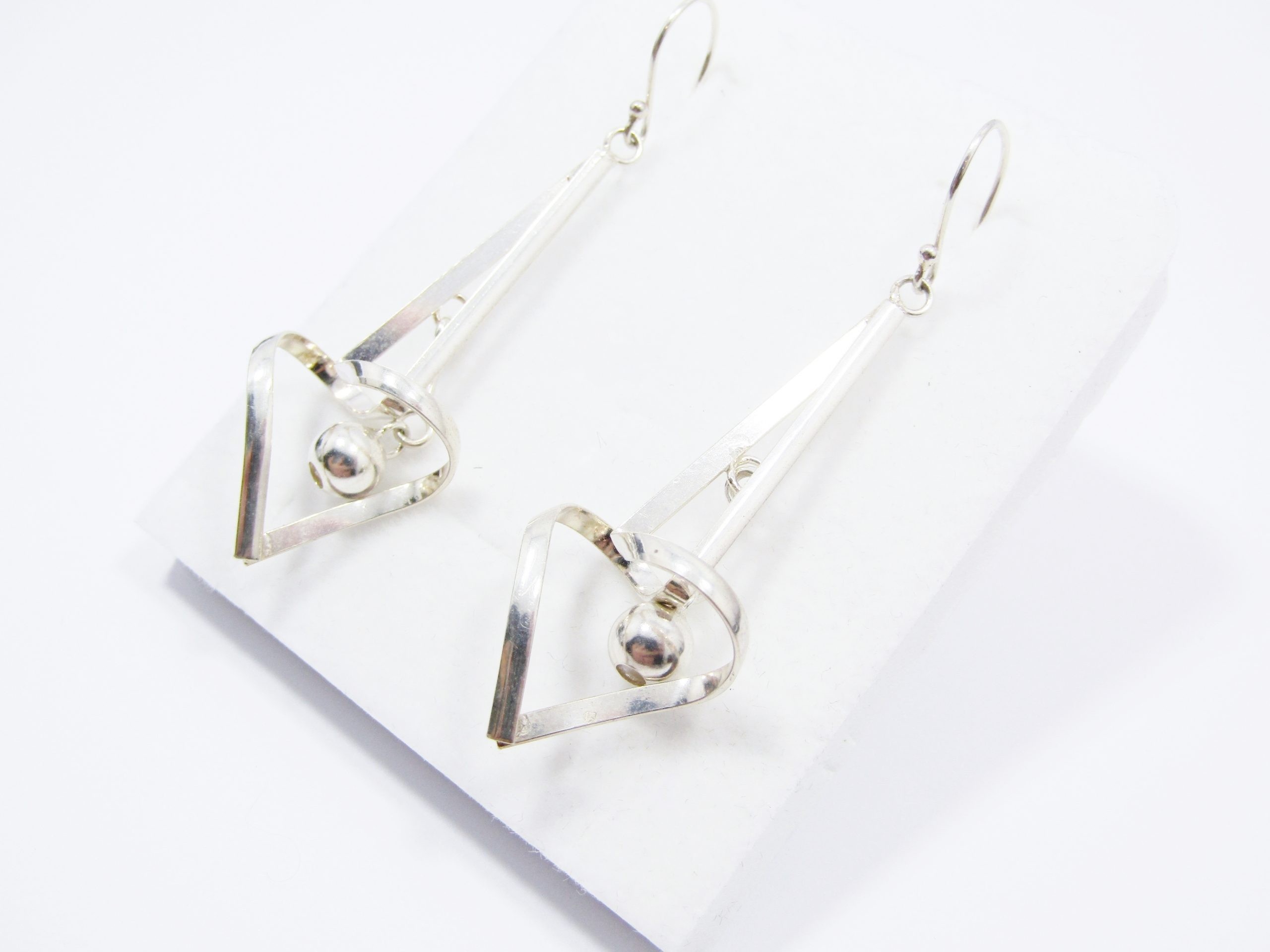 A Gorgeous Pair of Fancy Design Dangling Earrings With a Tiny Ball in Sterling Silver