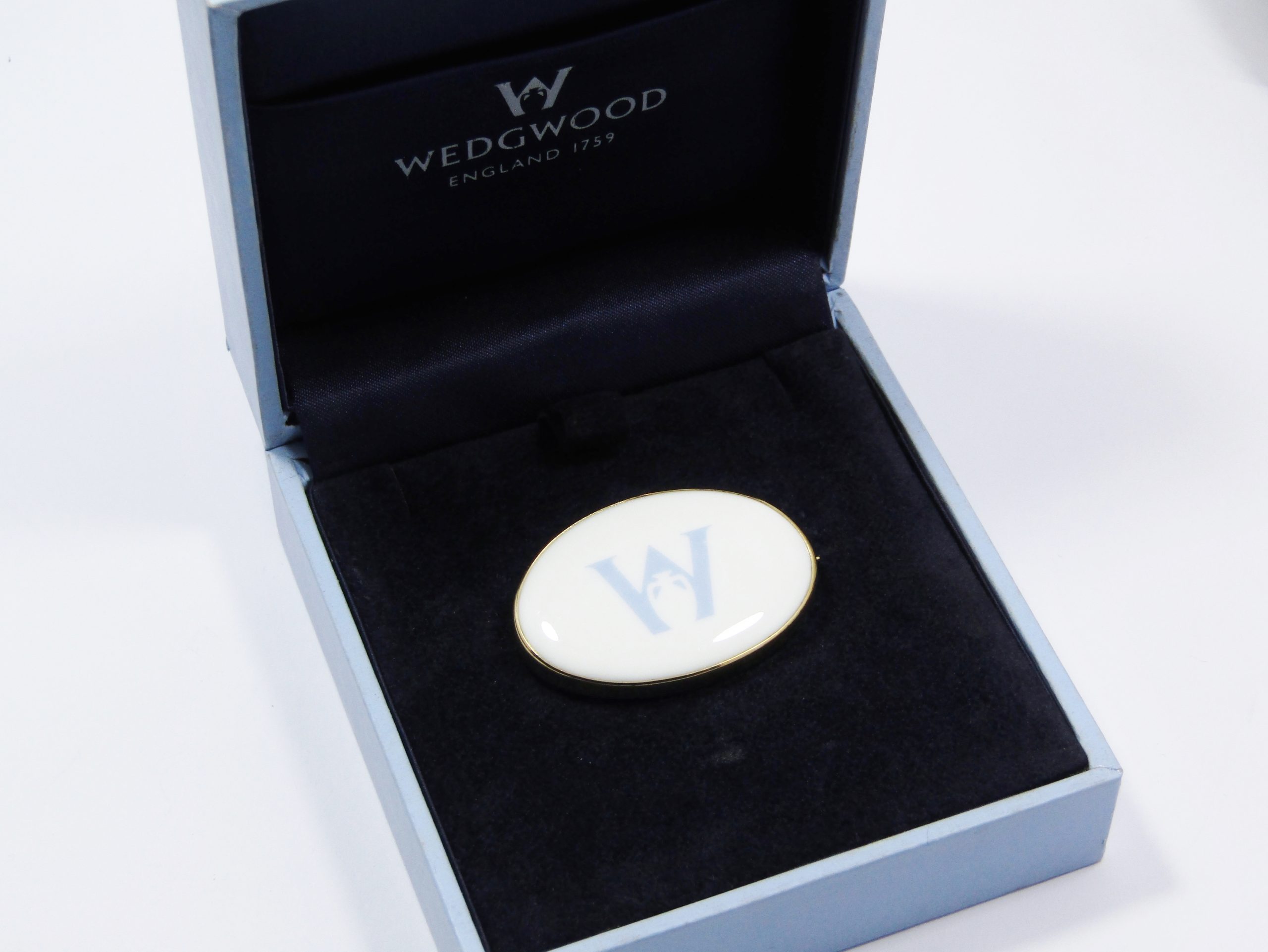 A Gorgeous Gold Tone Wedgwood Brooch in Box