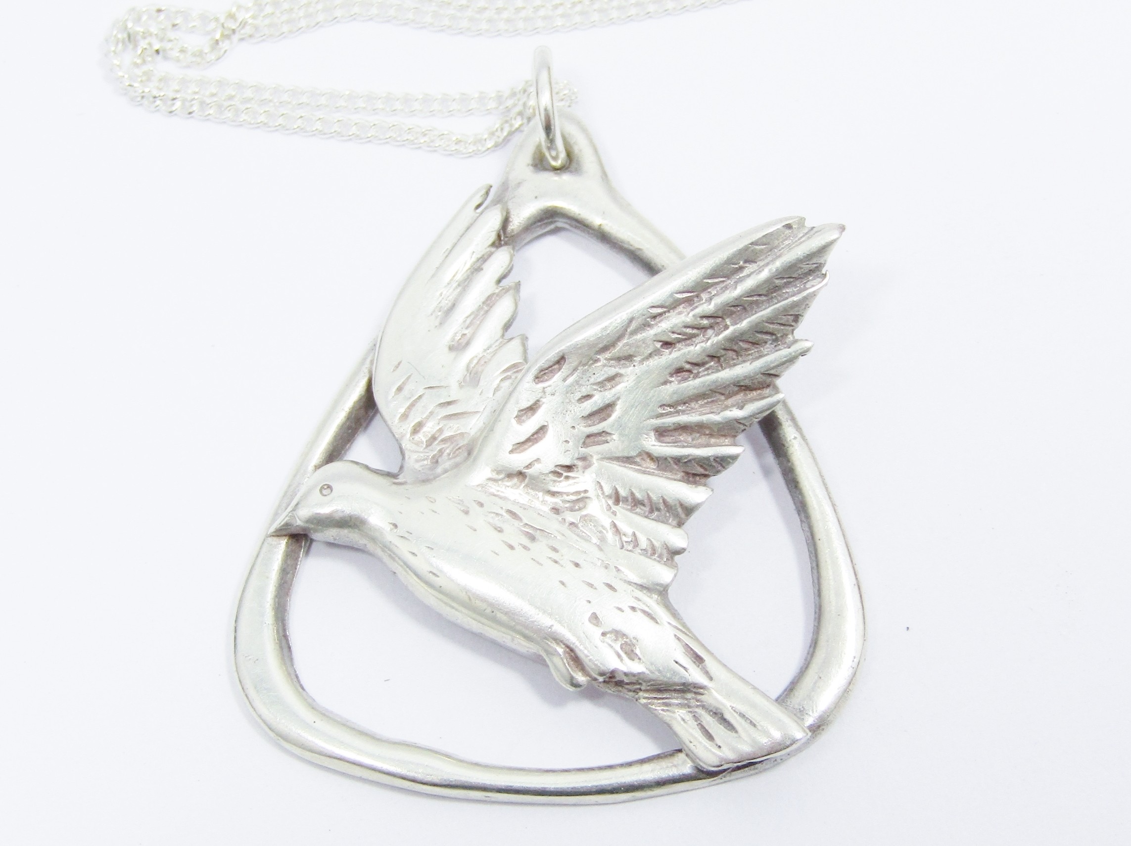 A Stunning Vintage Magnus Maximus Design Chunky Bird in Flight Pendant on Chain in Sterling Silver.