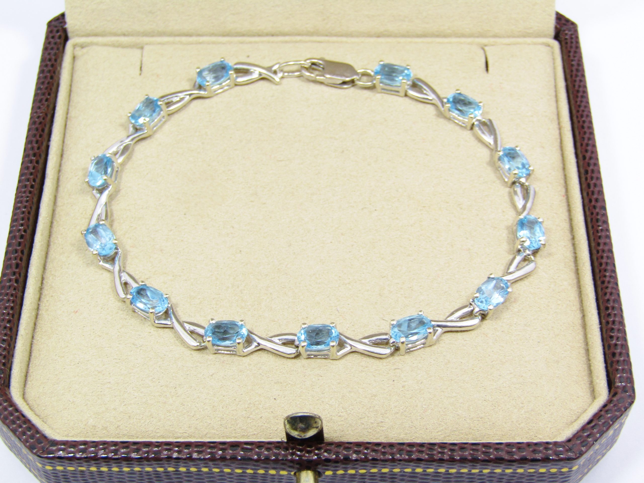 Beautiful! Browns Jewellers 9CT White Gold & Blue Topaz Bracelet