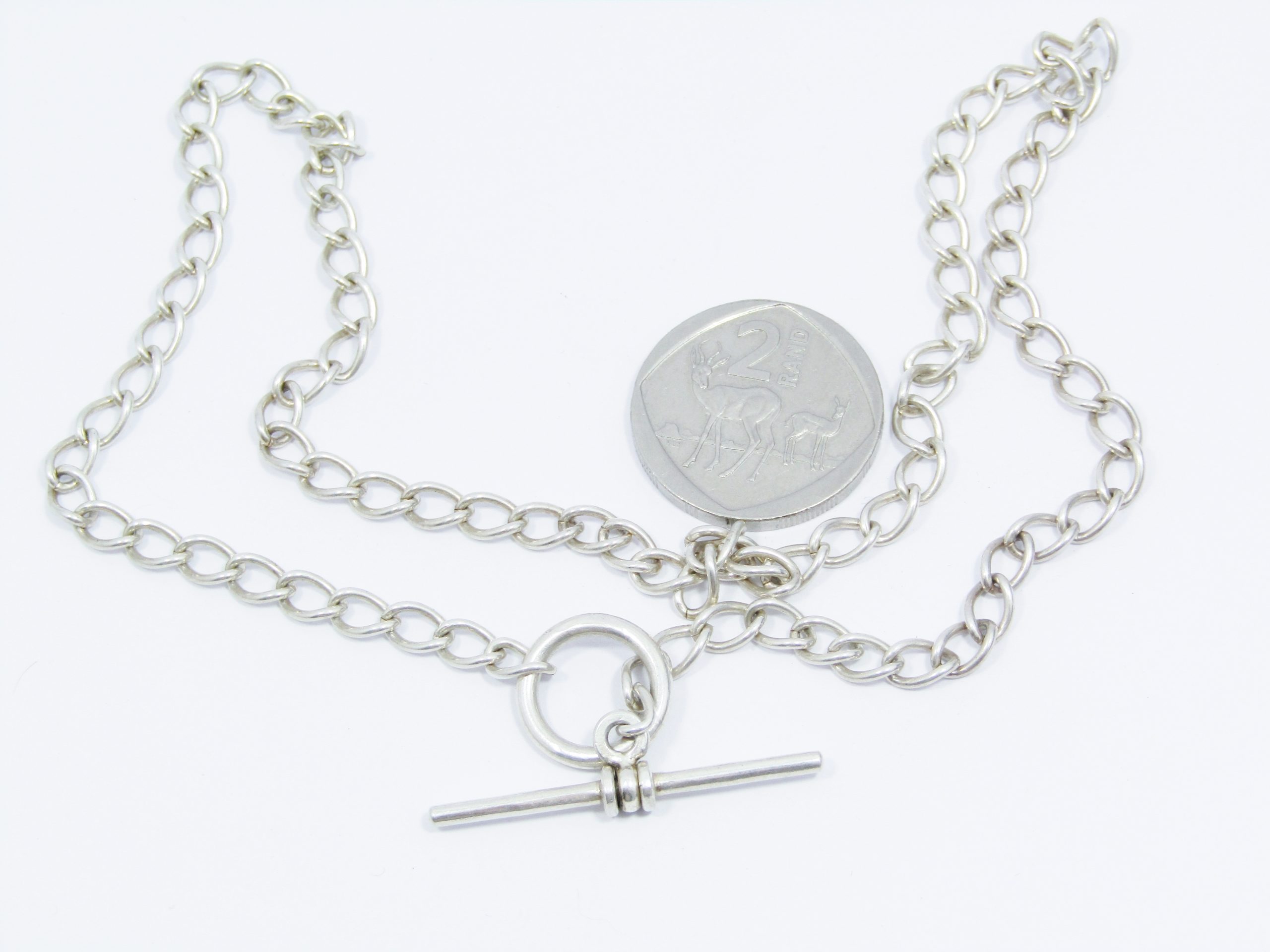 A Beautiful Oval Link Necklace With a Fob Clasp in Sterling Silver