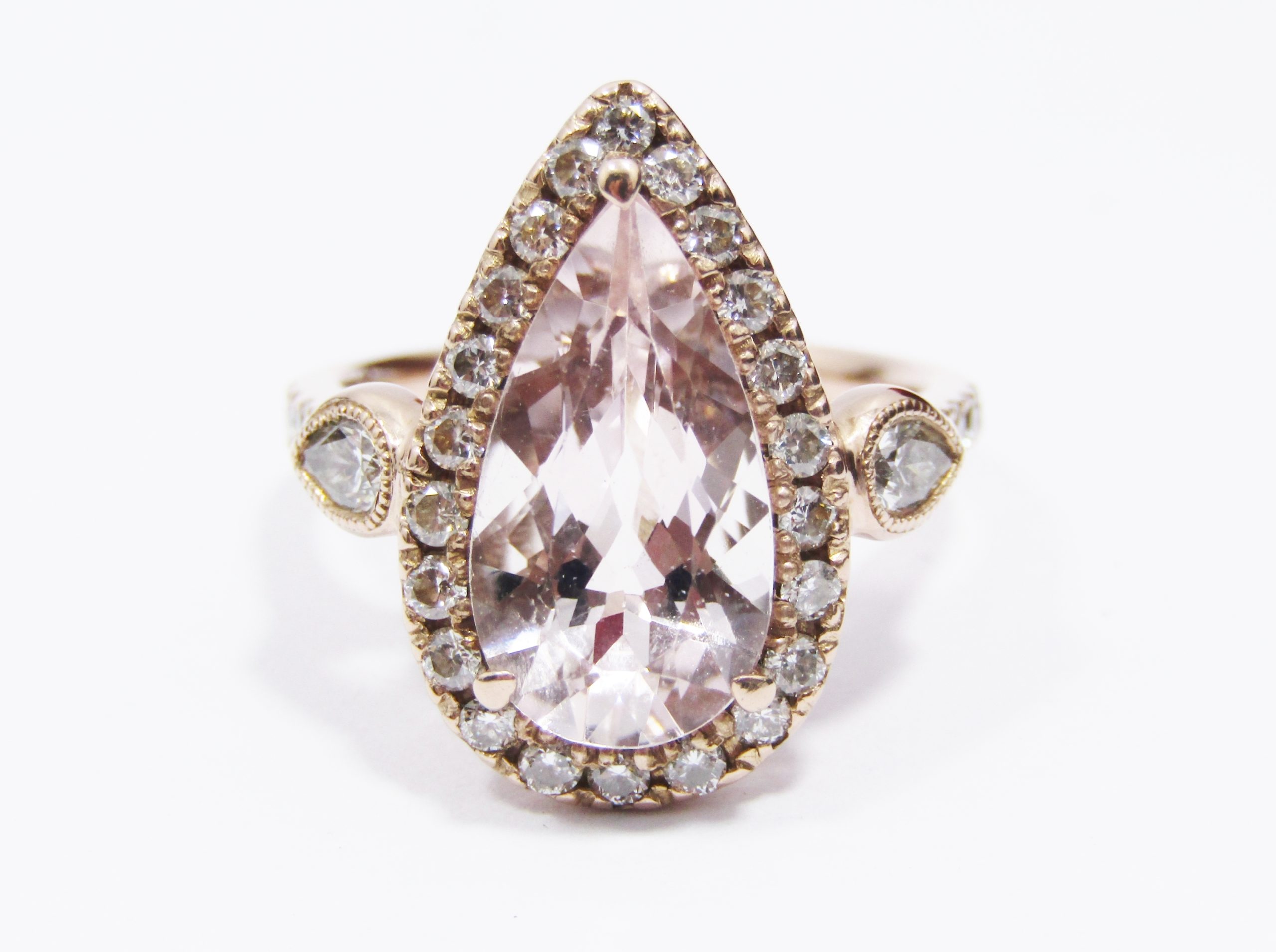 Exquisite! Browns Jewellers 18CT Rose Gold, Morganite & Diamond Ring