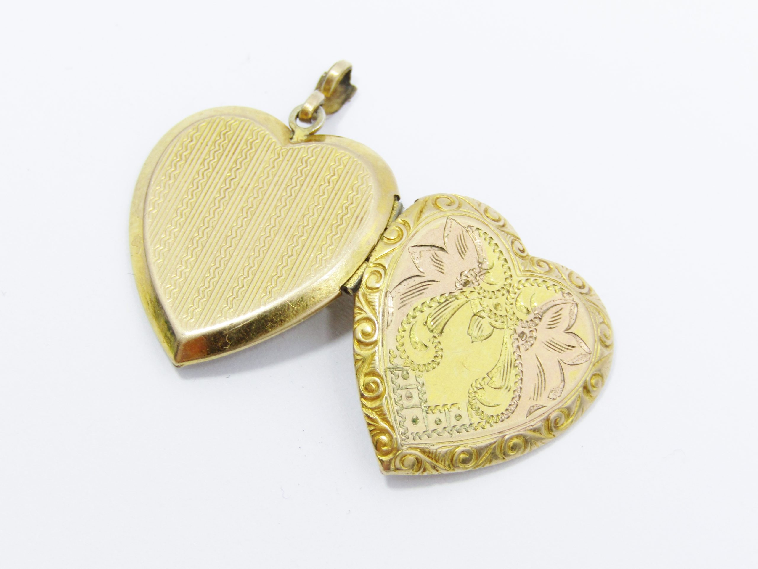 Beautiful Vintage Gold Filled Heart Locket Pendant