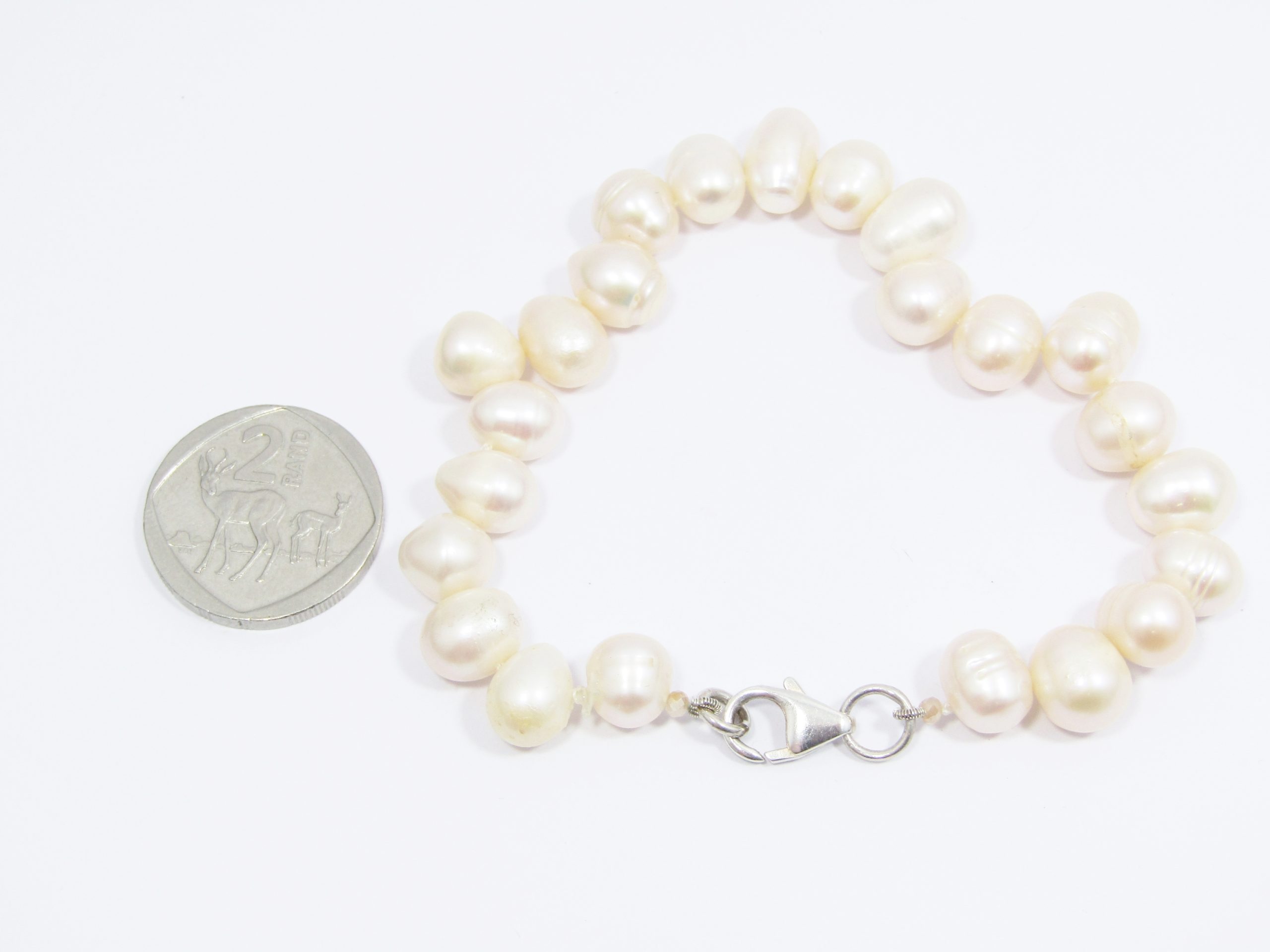 A Beautiful Fresh Water Pearl Bracelet with a Sterling Silver Clasp