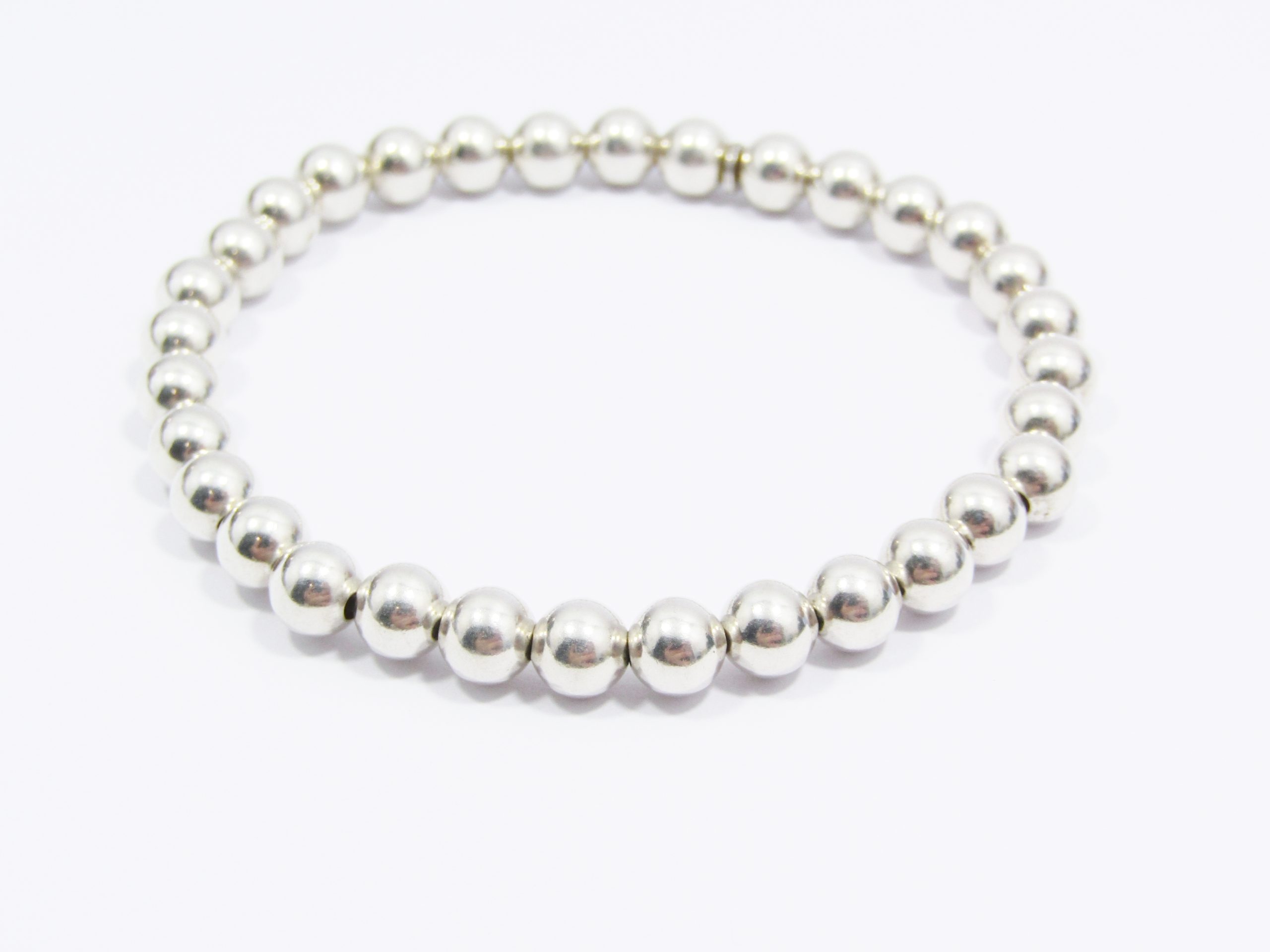 A Beautiful Expandable Hollow Ball Bracelet in Sterling Silver
