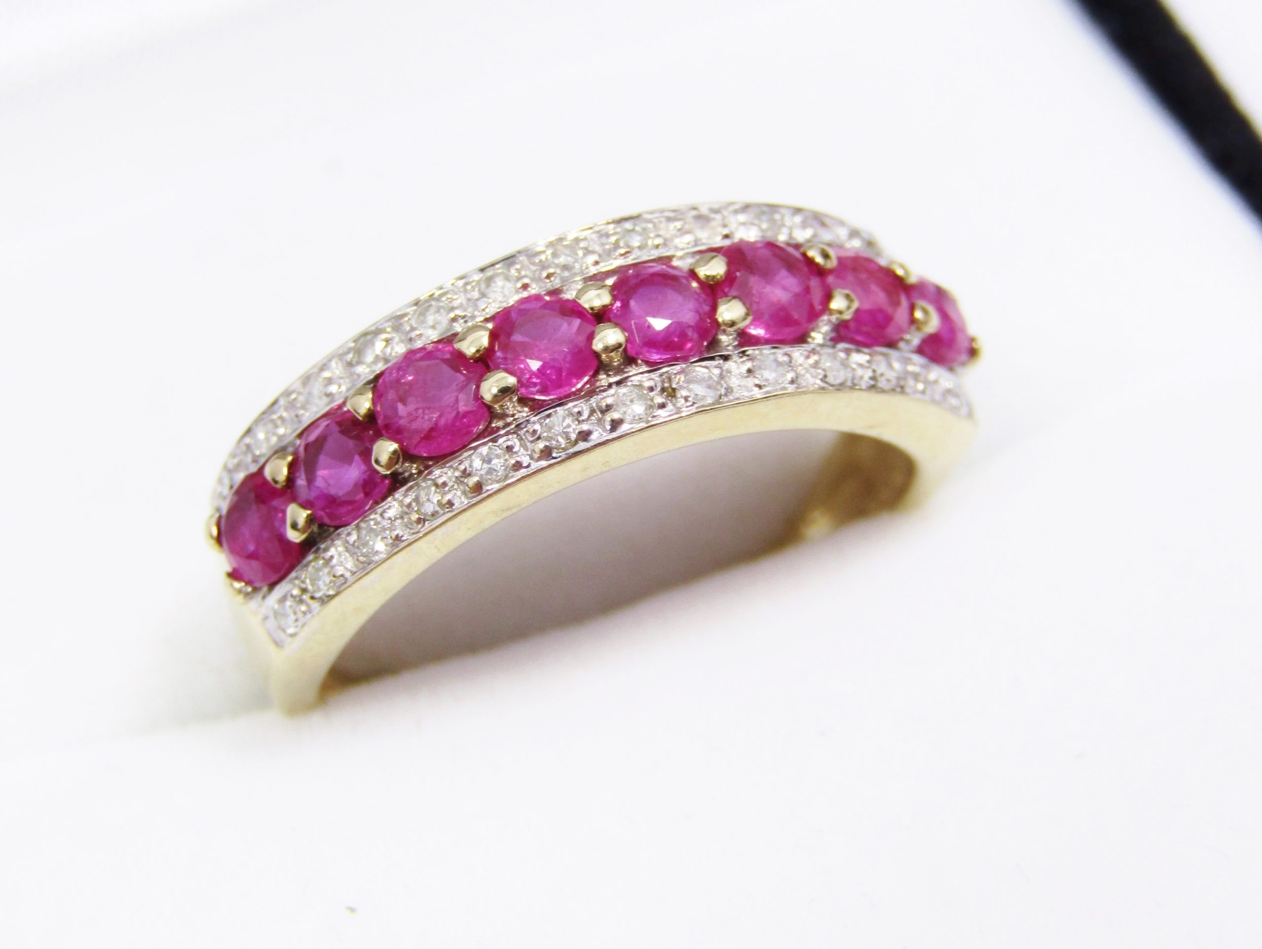 Stunning! 9CT Gold, Ruby & Diamond Half-Eternity Ring