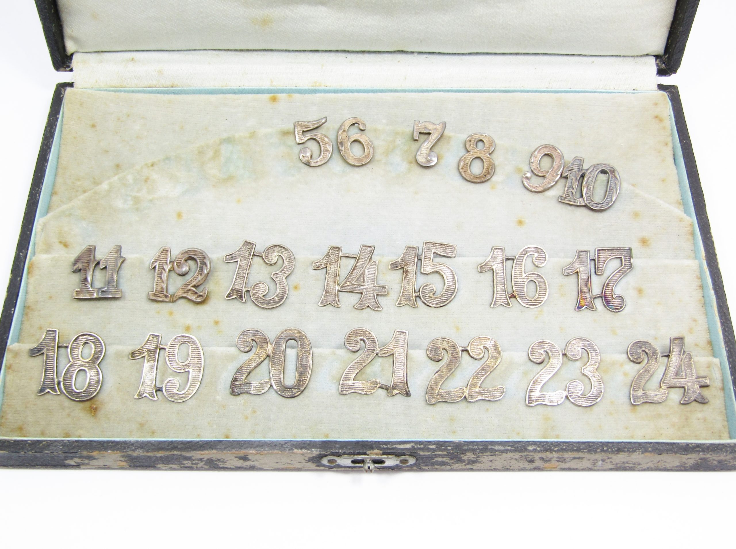 Antique/Vintage Place Setting Numbers in Box