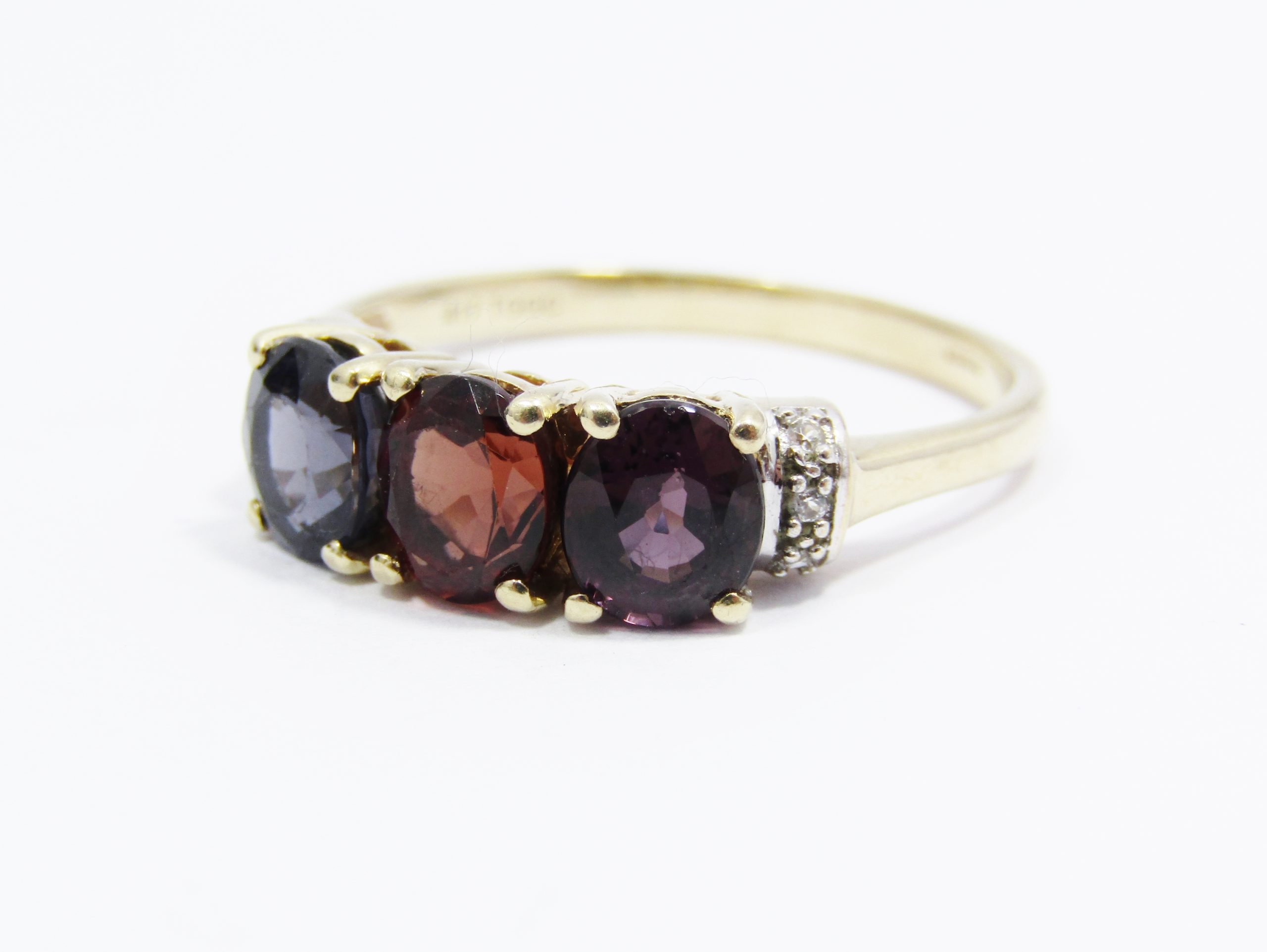 Stunning! Vintage Hallmarked 9CT Gold & Gemstone Ring