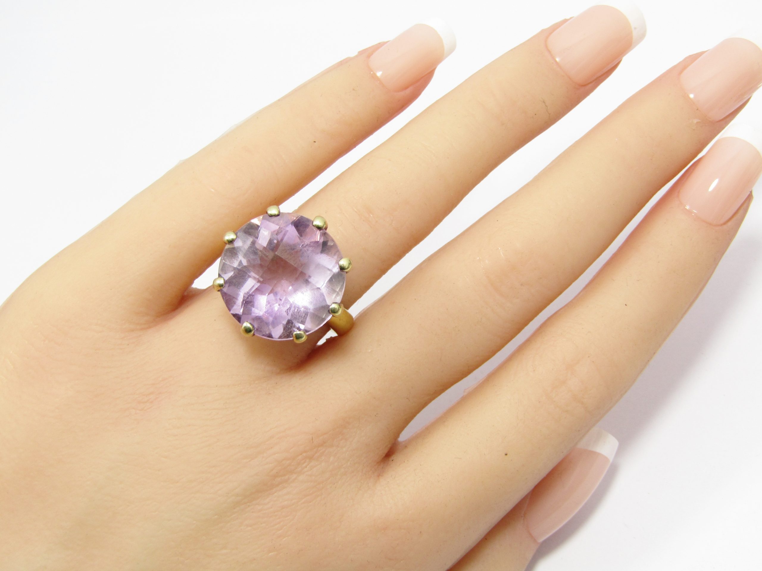 A Beautiful Gold Plated Over Sterling Silver Vintage Amethyst Solitaire Ring