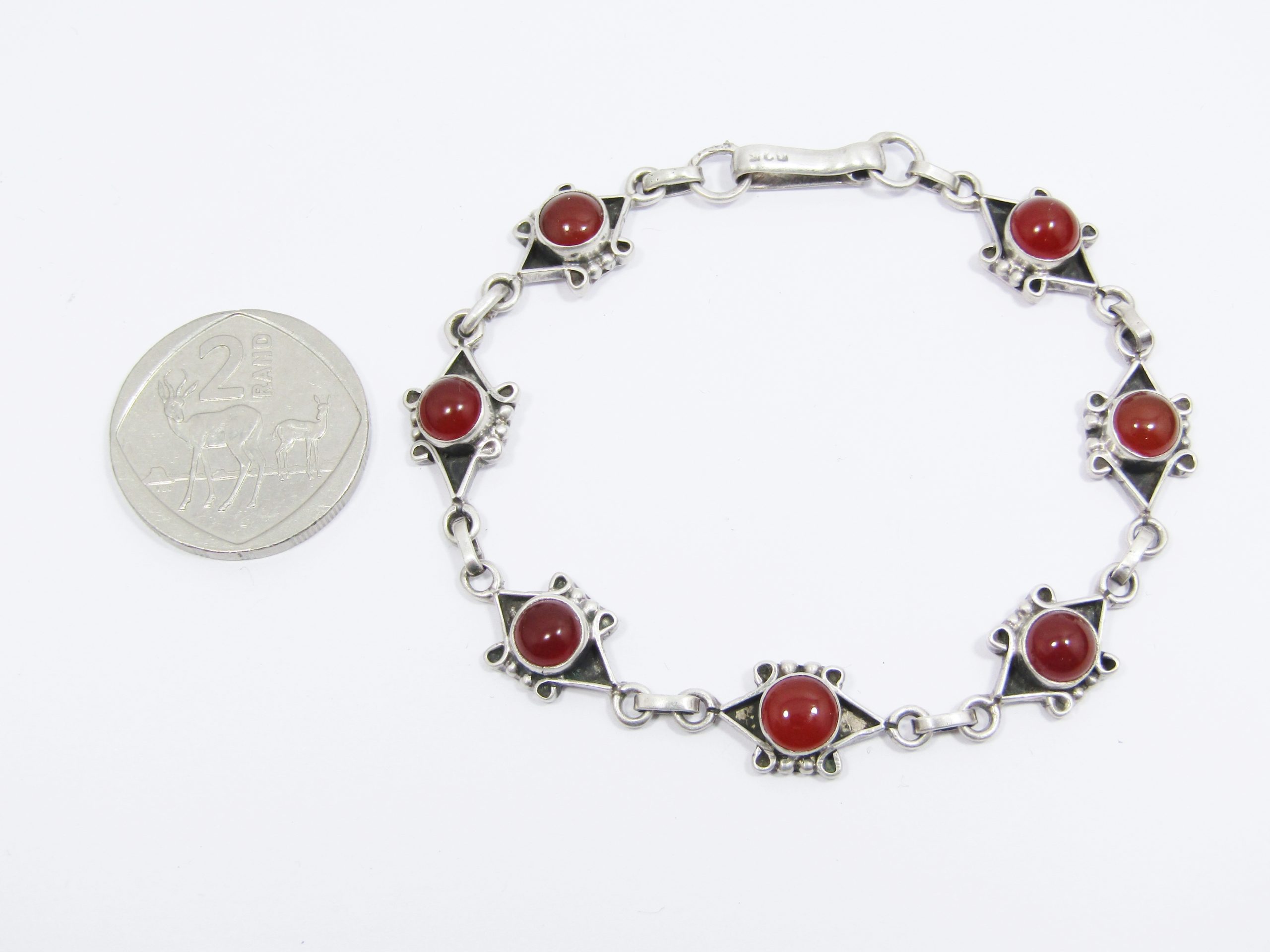 A Beautiful  Vintage Design Carnelian Bracelet in Sterling Silver.