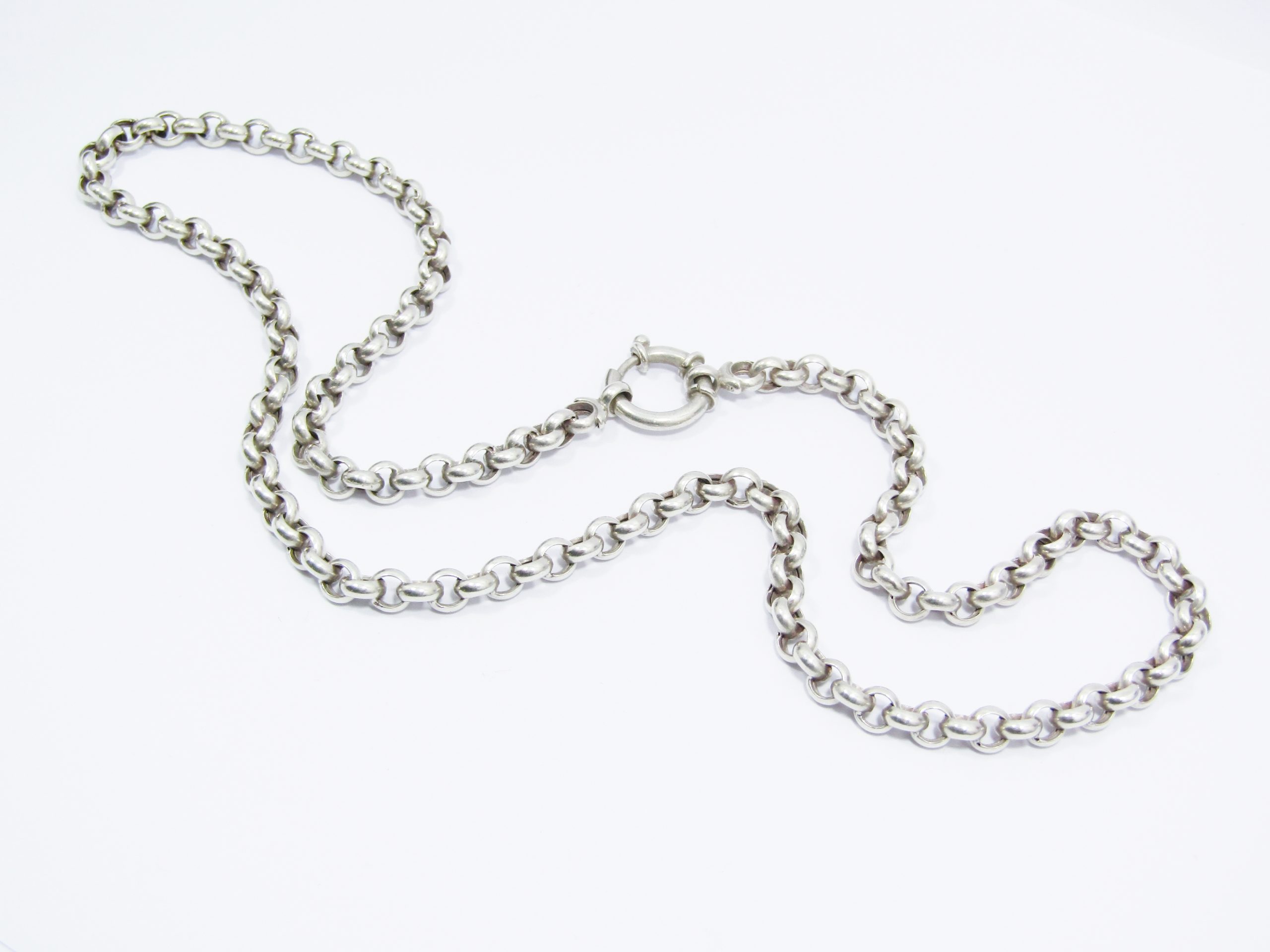 A Lovely Round Link Necklace With a Signoretti Clasp in Sterling Silver.