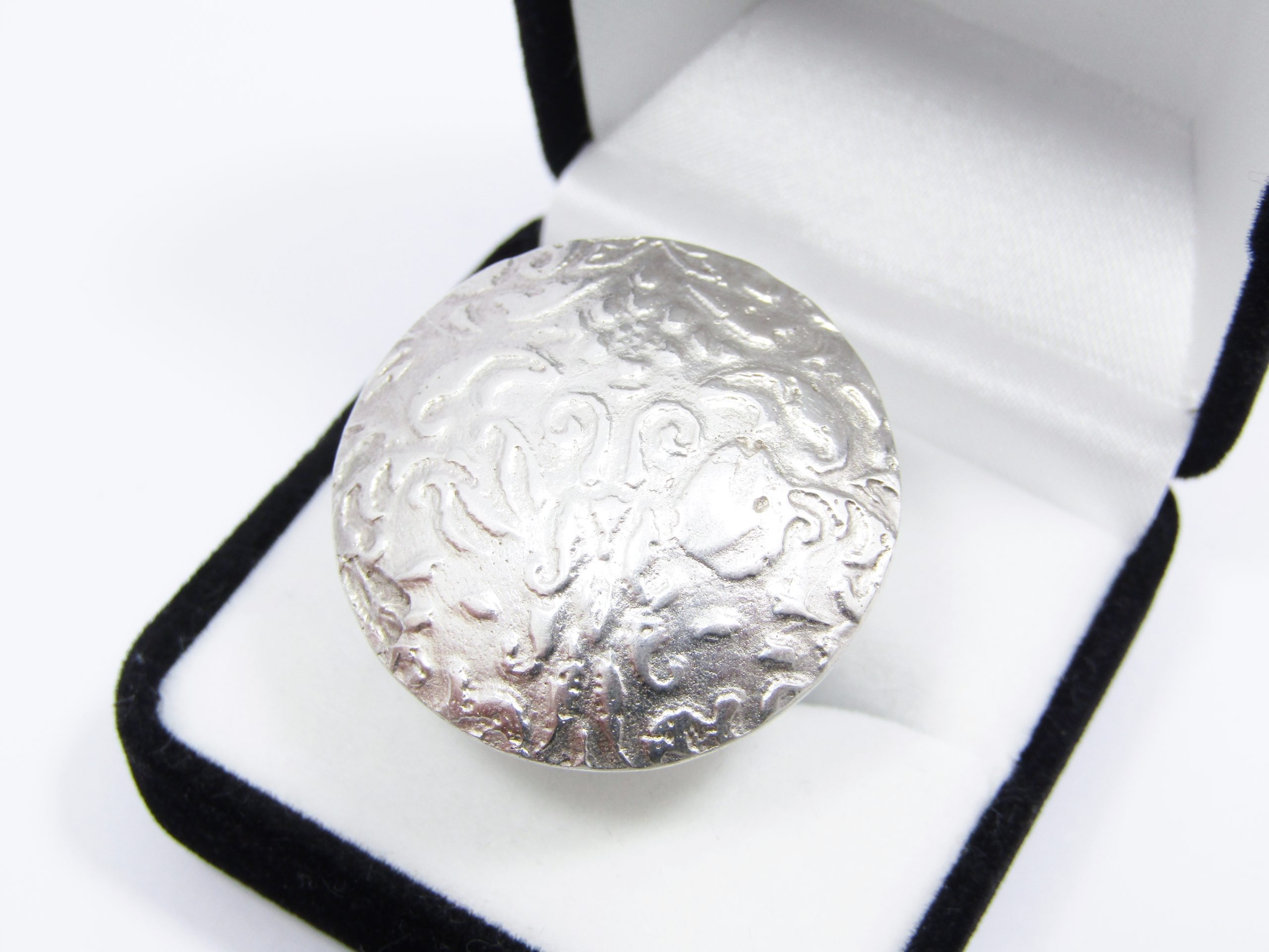 Beautiful Chunky Sterling Silver Design Ring