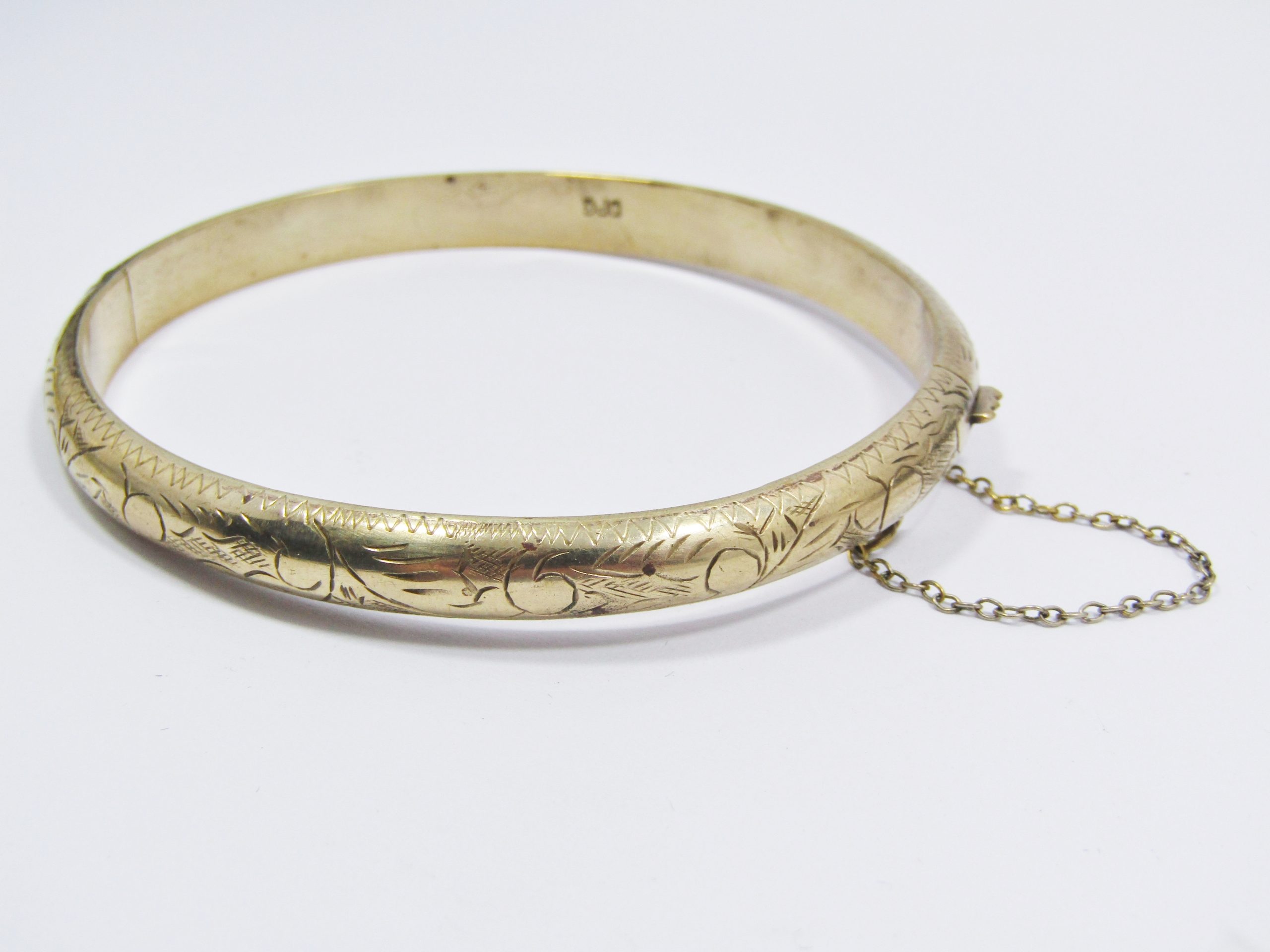 Beautiful Vintage Gold Metal Core Hinged Bangle