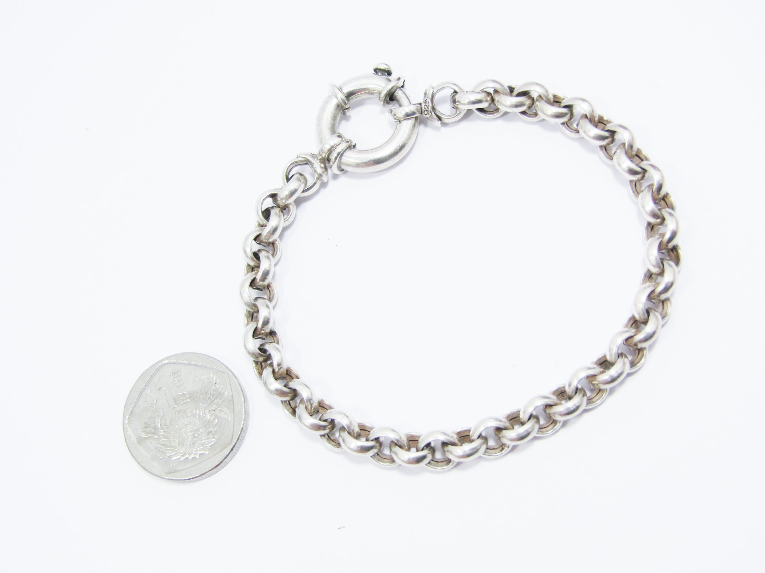 A Stunning Round Link Bracelet with a Signoretti Clasp in Sterling Silver