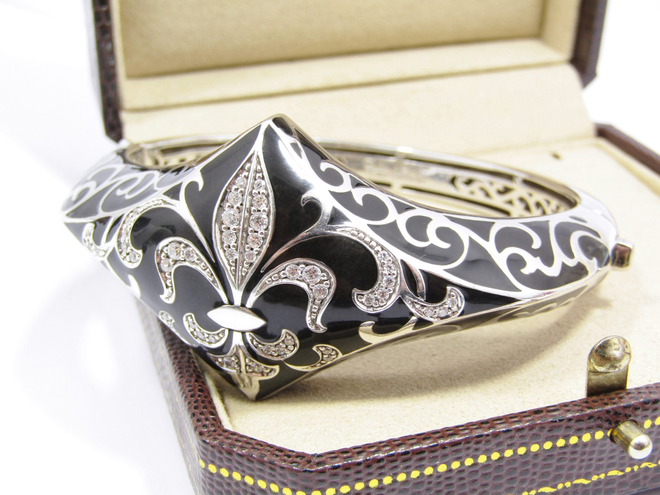A Magnificent Chunky Black Enamel Designer Hinged Bangle in Sterling Silver