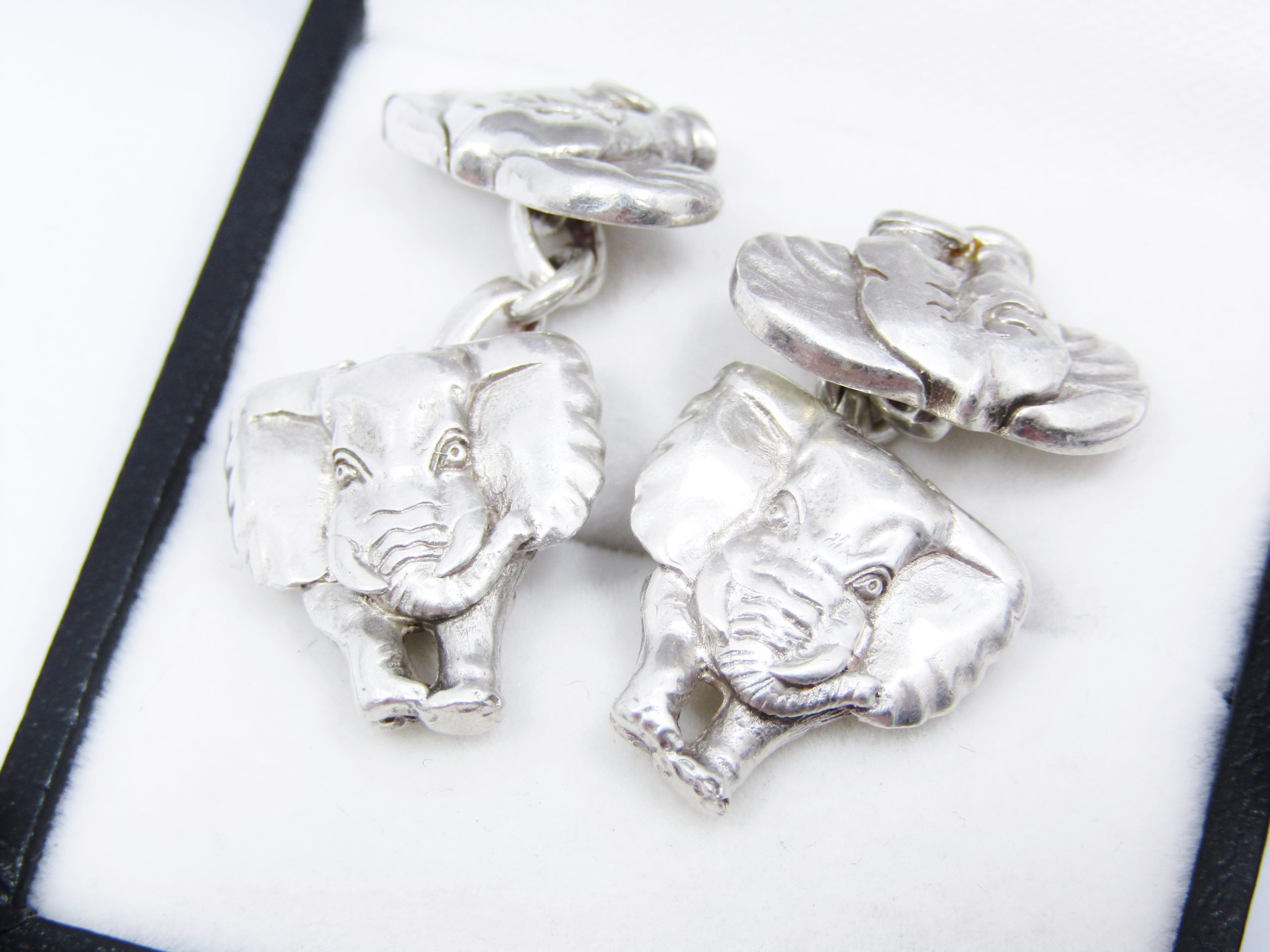 Beautiful! Patrick Mavros Elephant Front/Back Silver Cufflinks