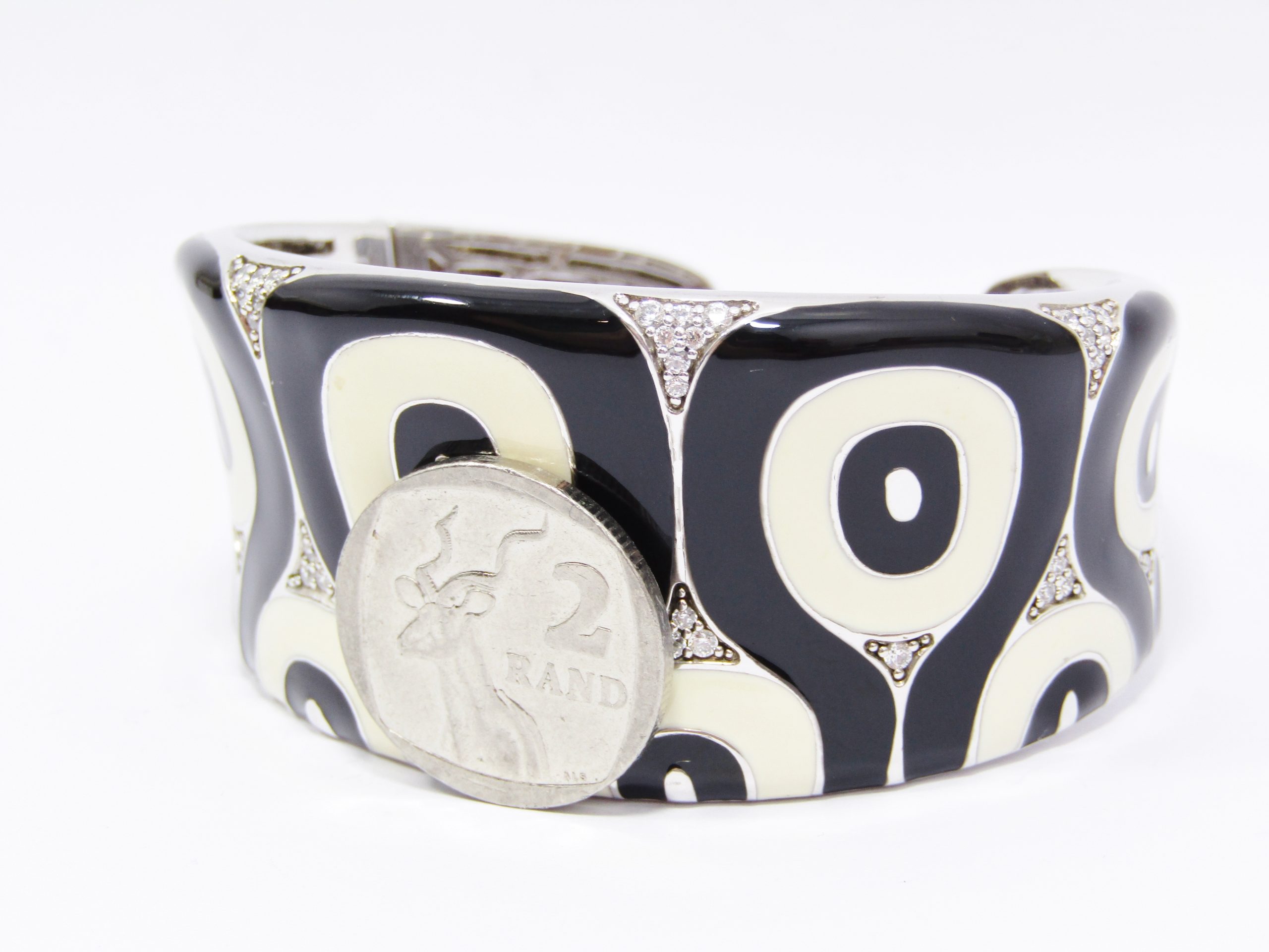 A Gorgeous Chunky Black and White Enamel Inlay Designer Cuff in Sterling Silver