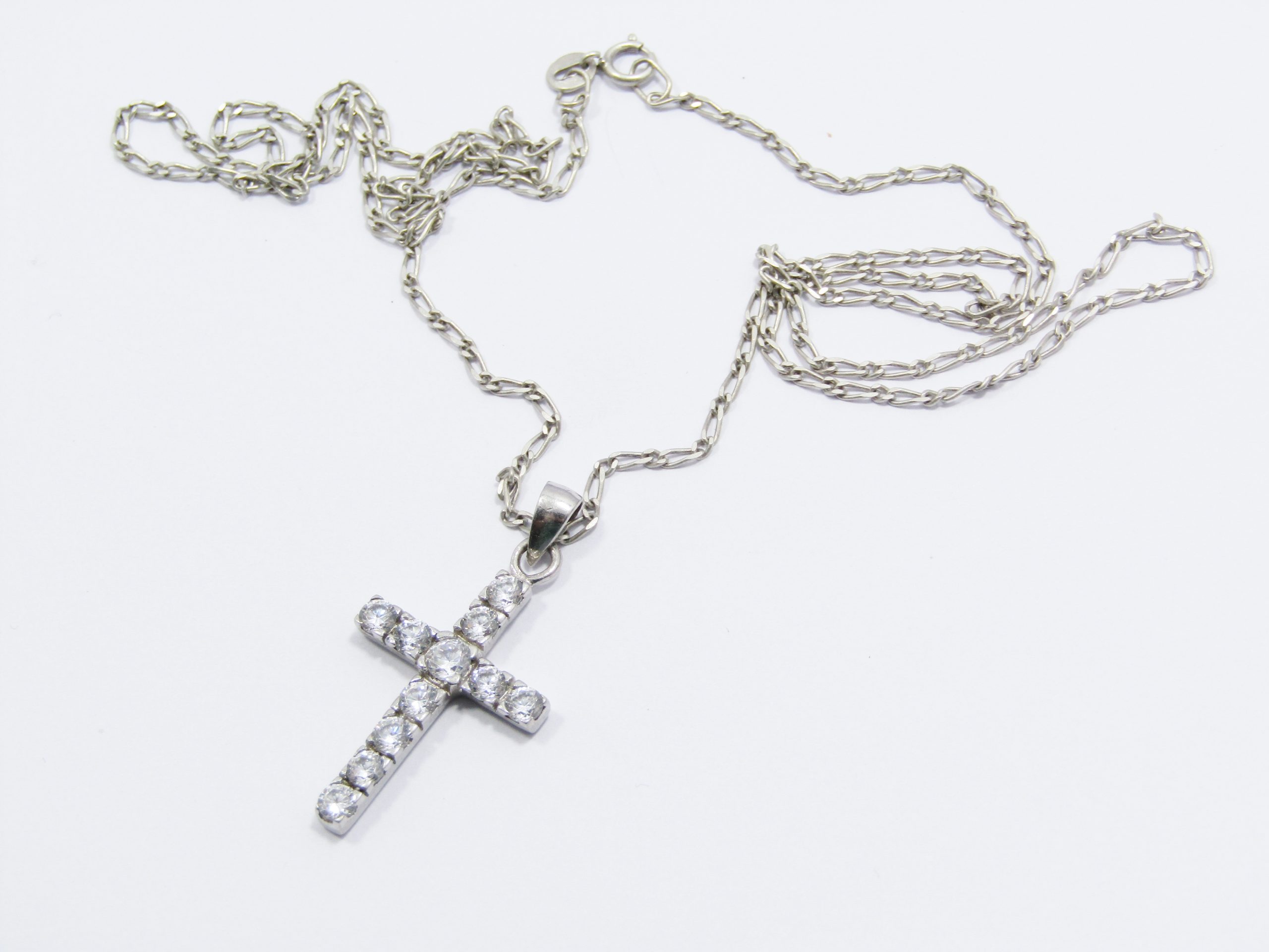 A Stunning Zirconia Cross Pendant on Chain in Sterling Silver.