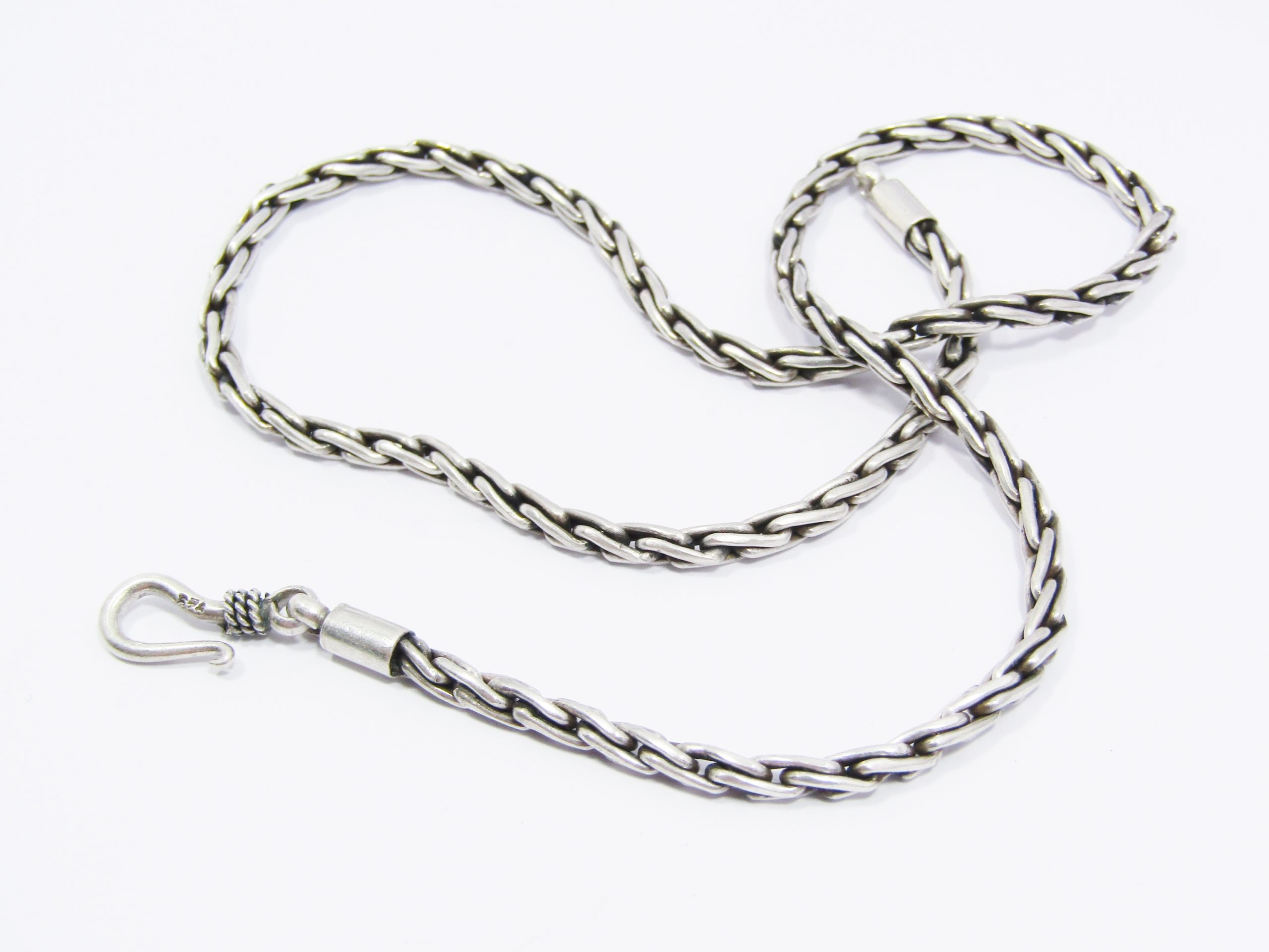 A Lovely Weighty Interlink Necklace in Sterling Silver